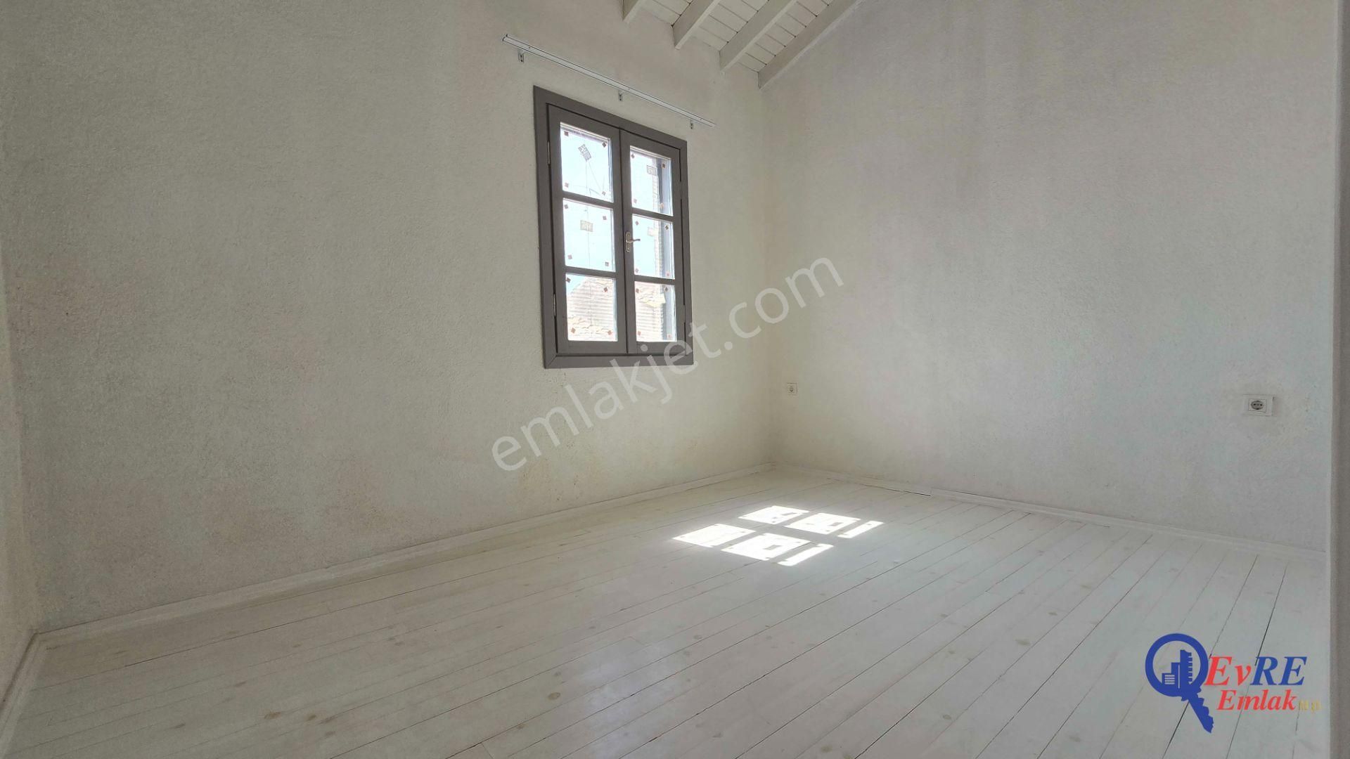 Evre Emlaktan Cundada Deniz Manzaralı Ve Bahçeli 2+1 Taş Ev - Görsel 25