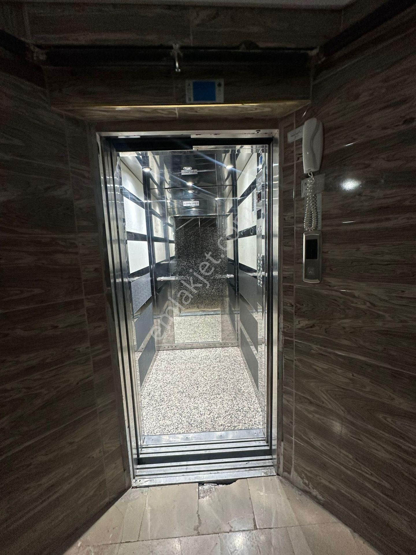 Beşikkaya'da Asansörlü 2.katta 3+1 Satılık Daire !! - Görsel 22