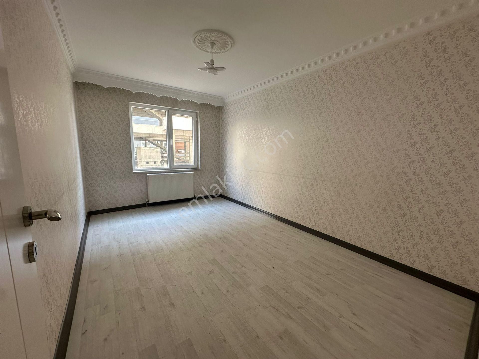 Beşikkaya'da Asansörlü 2.katta 3+1 Satılık Daire !! - Görsel 12