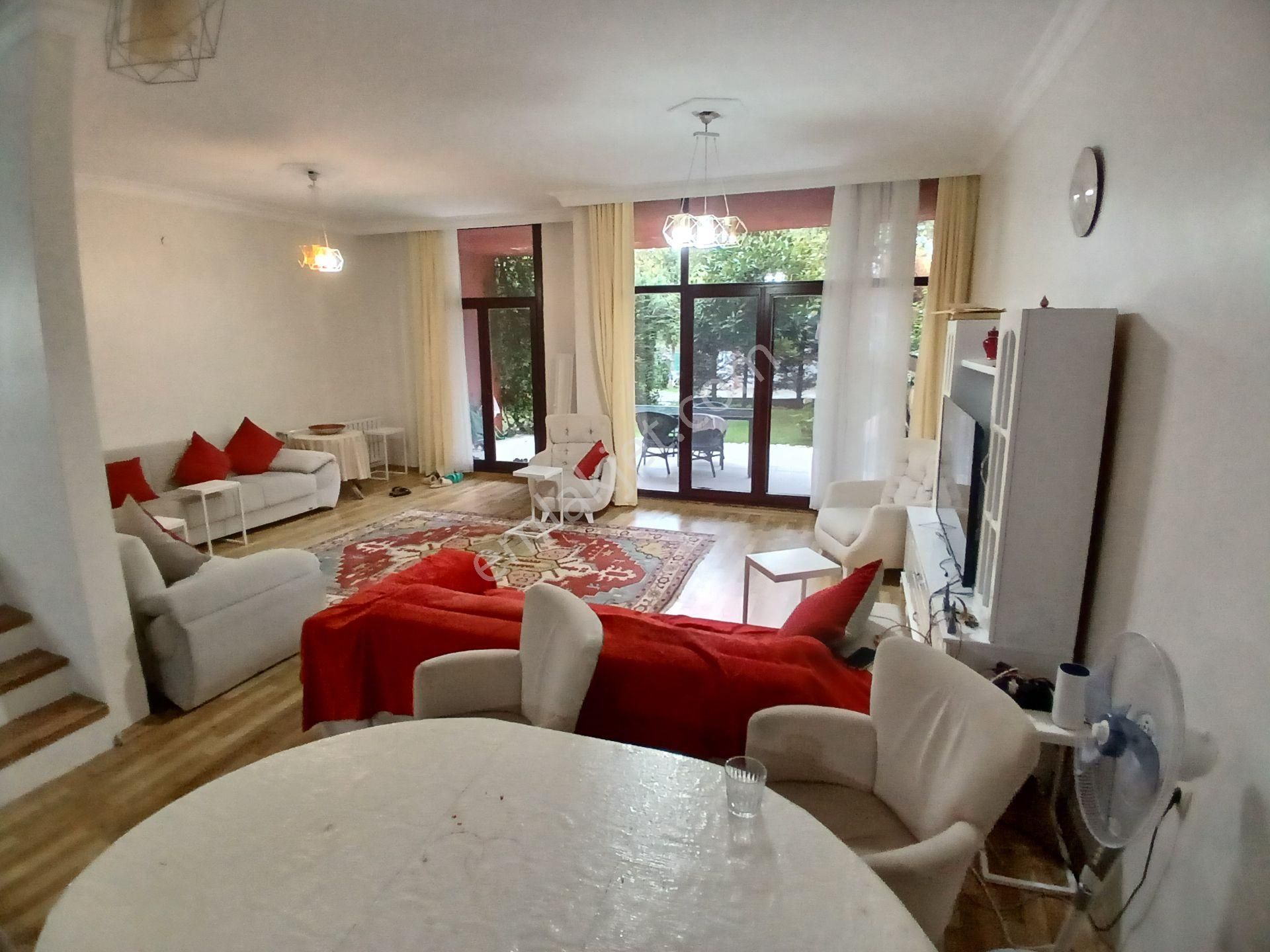 Polat Emlak..elit Sitede, Manzaralı,büyük Bahçeli Villa - Görsel 18