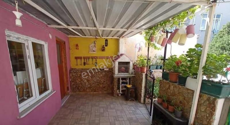 Gazi Süleymanpaşa Mahallesi 4+1 Bahçeli Müstakil Ev Satılık - Görsel 2