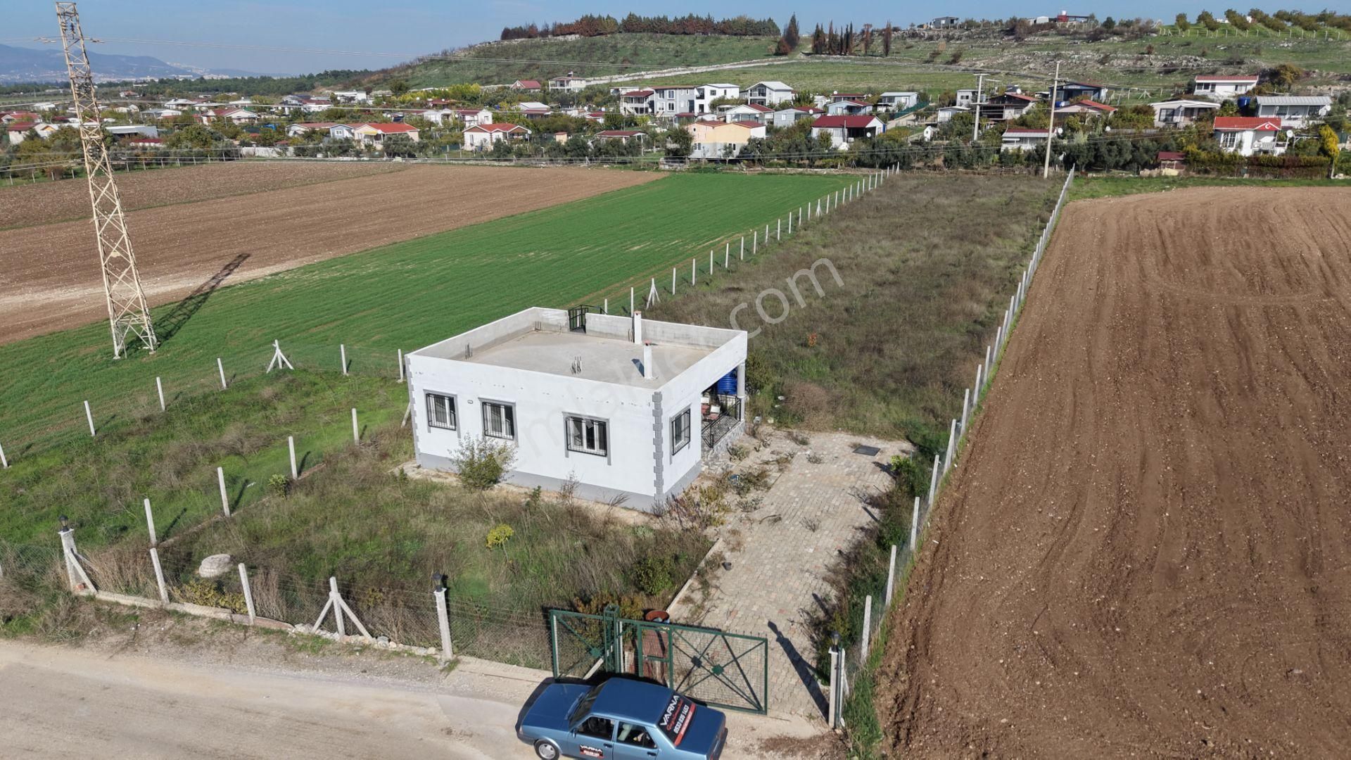 İzmir Oğlananasında Satılık 2.400 M2 Arazi 100 M2 Sıfır Ev Hazır Çiftlik - Görsel 6