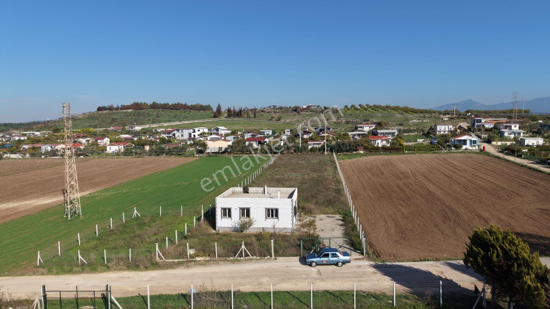 İzmir Oğlananasında Satılık 2.400 M2 Arazi 100 M2 Sıfır Ev Hazır Çiftlik - Görsel 4