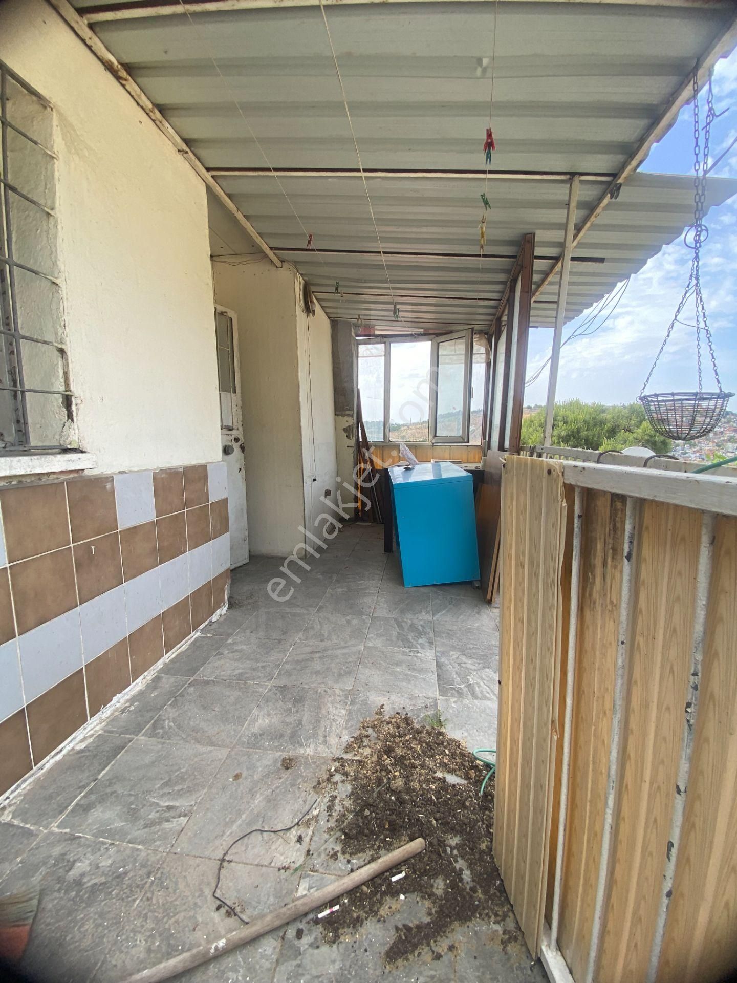 İzmir'konak'da Deniz Manzaralı/1+1fiyatına/2katlı(2+1müstakilev)hisse//tapulu Ev - Görsel 14