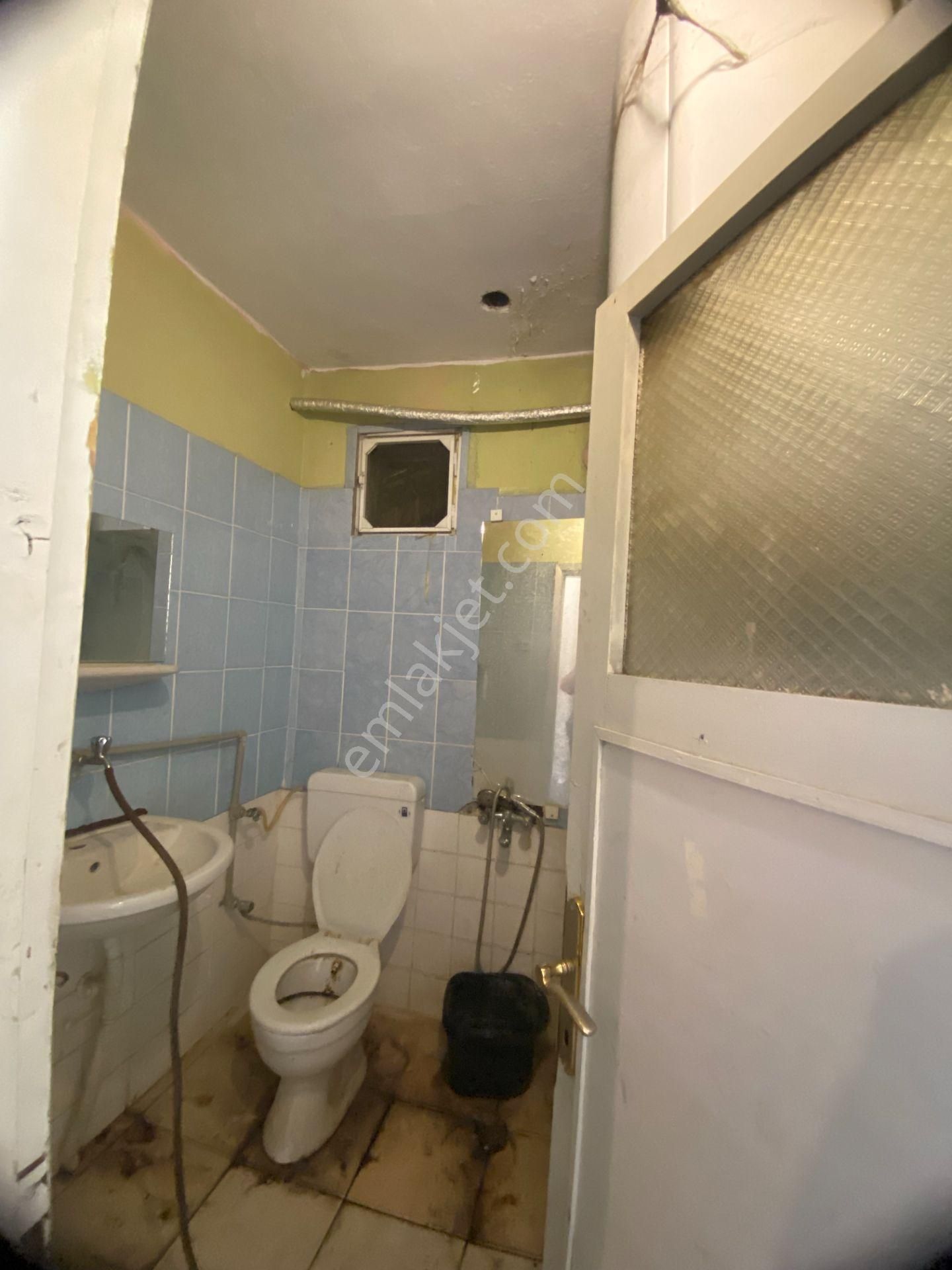 İzmir'konak'da Deniz Manzaralı/1+1fiyatına/2katlı(2+1müstakilev)hisse//tapulu Ev - Görsel 11