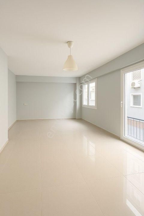 Şemikler Mahallesinde 1+1 Avantajlı Satılık Daire - Görsel 2