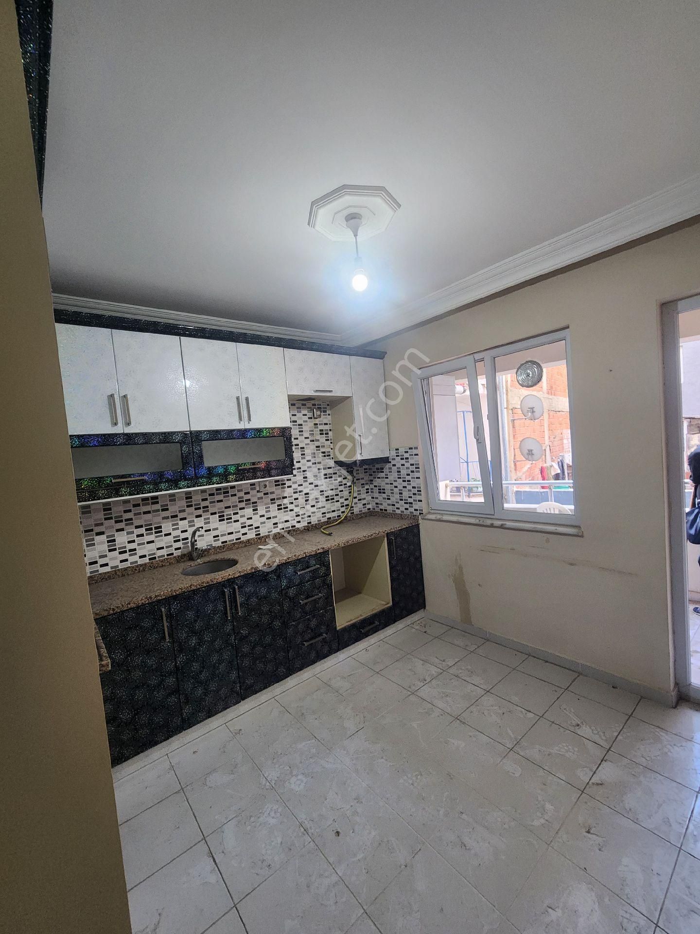 Otoparklı Asansörlü 3+1 10 Yaşında - Görsel 17
