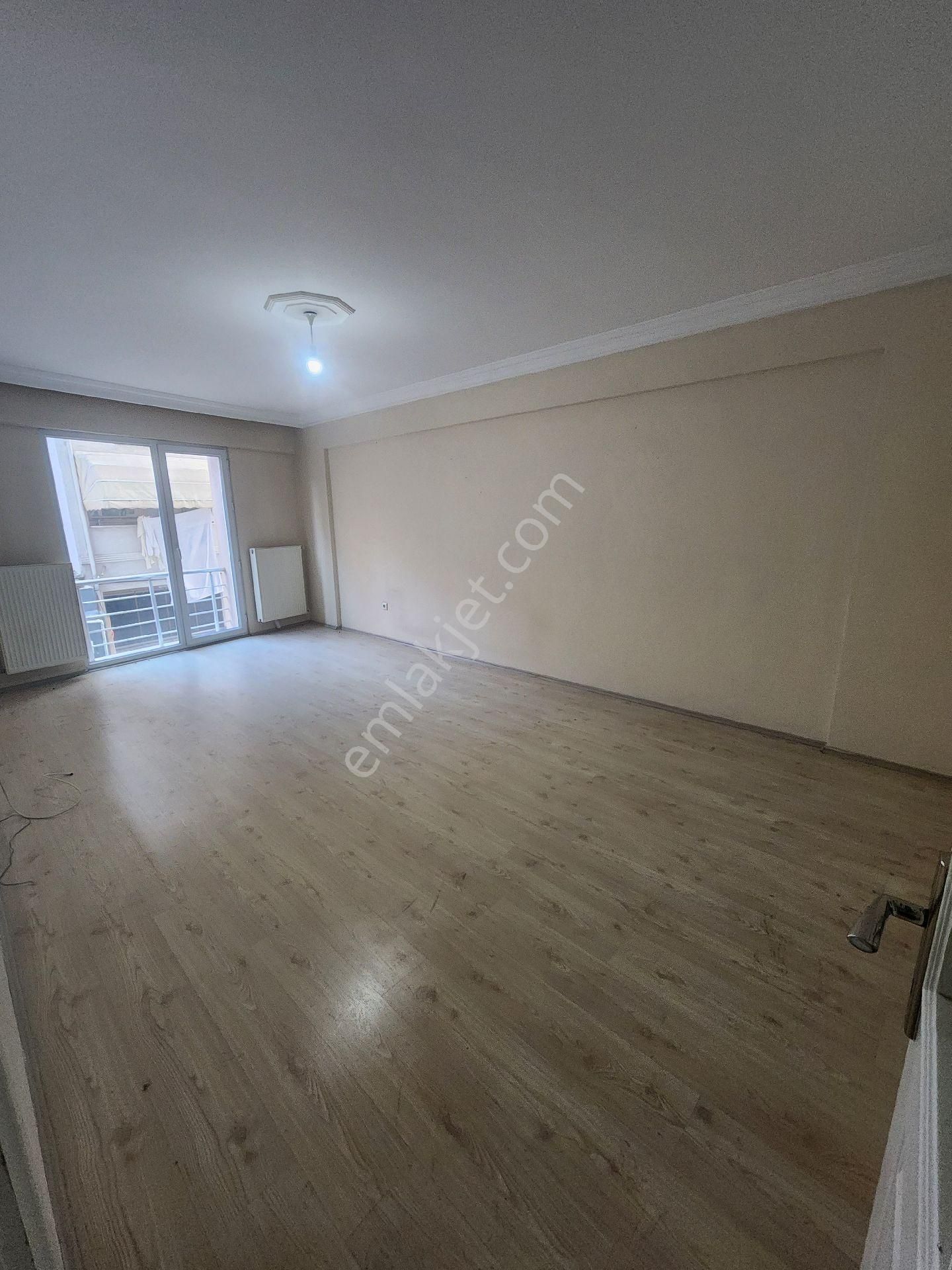Otoparklı Asansörlü 3+1 10 Yaşında - Görsel 26