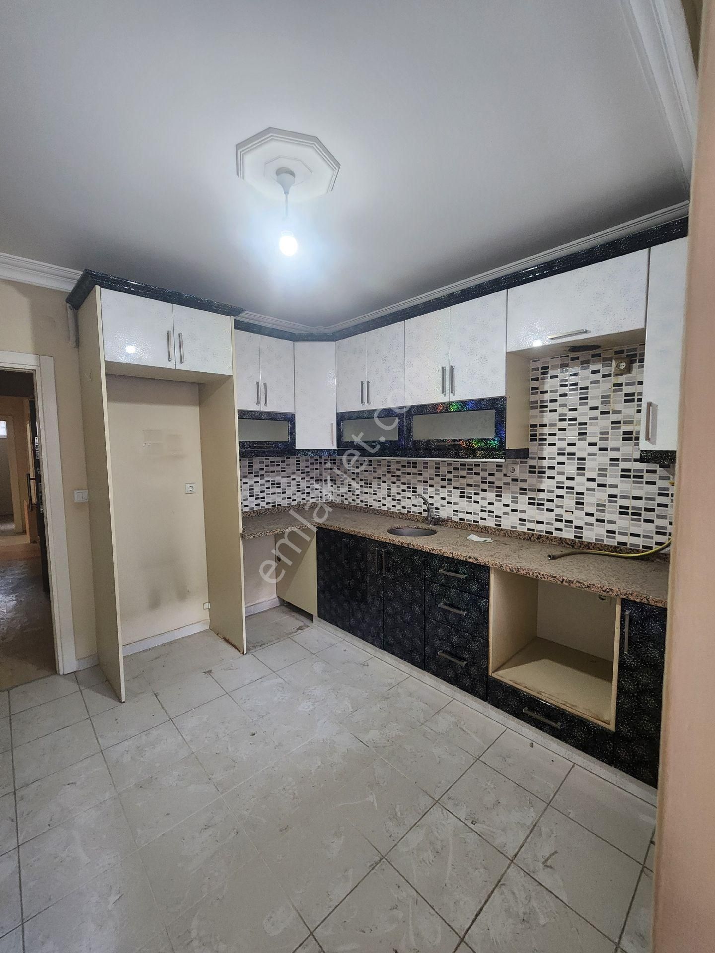 Otoparklı Asansörlü 3+1 10 Yaşında - Görsel 22