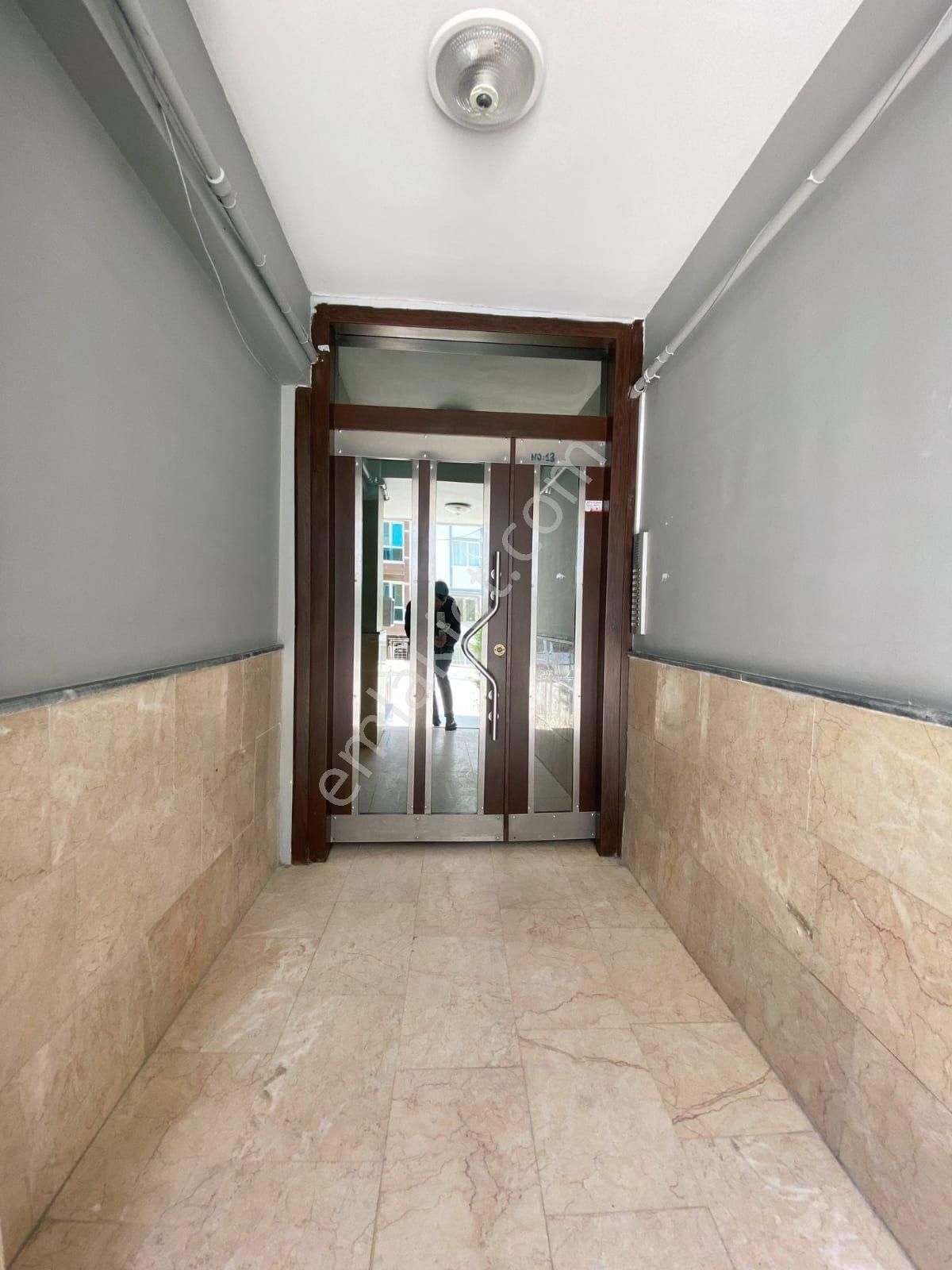 Beylikdüzü Yakuplu Mahalesin De 1+5+1satılık Dairemiz - Görsel 2