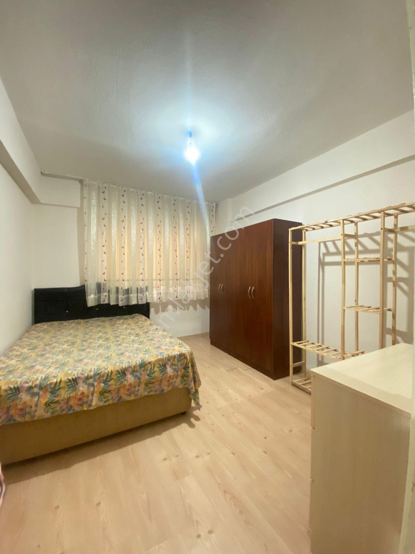 🏡sakarya Mahallesi 🏡 ✅2+1 90 M2 5 Katlınım Zemin Katı ❇️kombi Petekli - Görsel 4