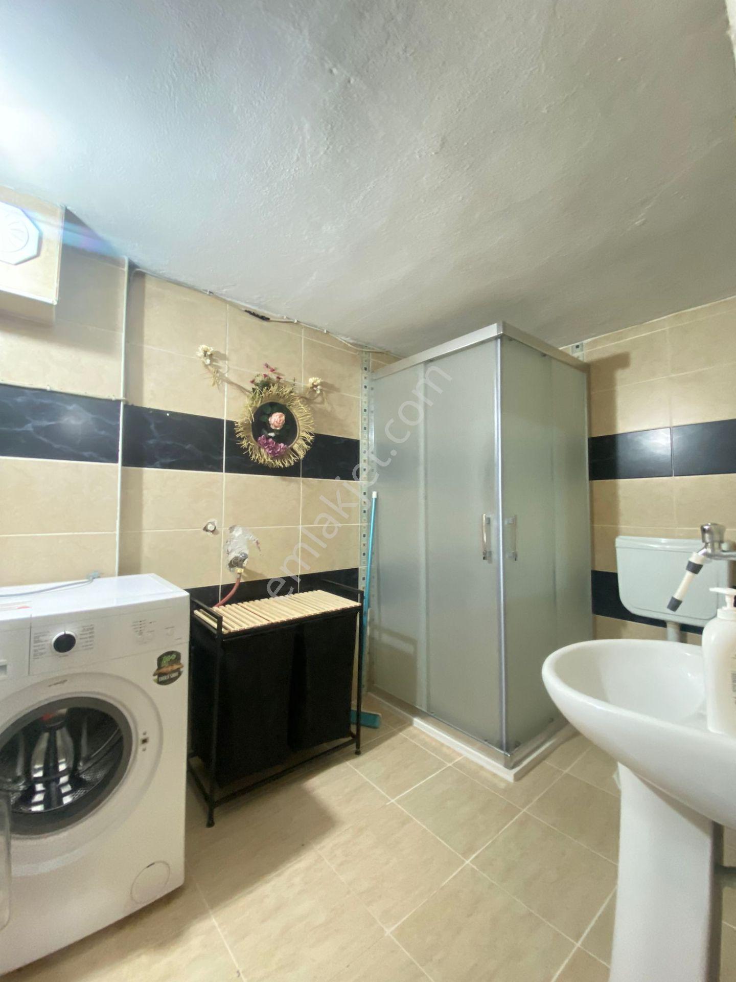 🏡sakarya Mahallesi 🏡 ✅2+1 90 M2 5 Katlınım Zemin Katı ❇️kombi Petekli - Görsel 8
