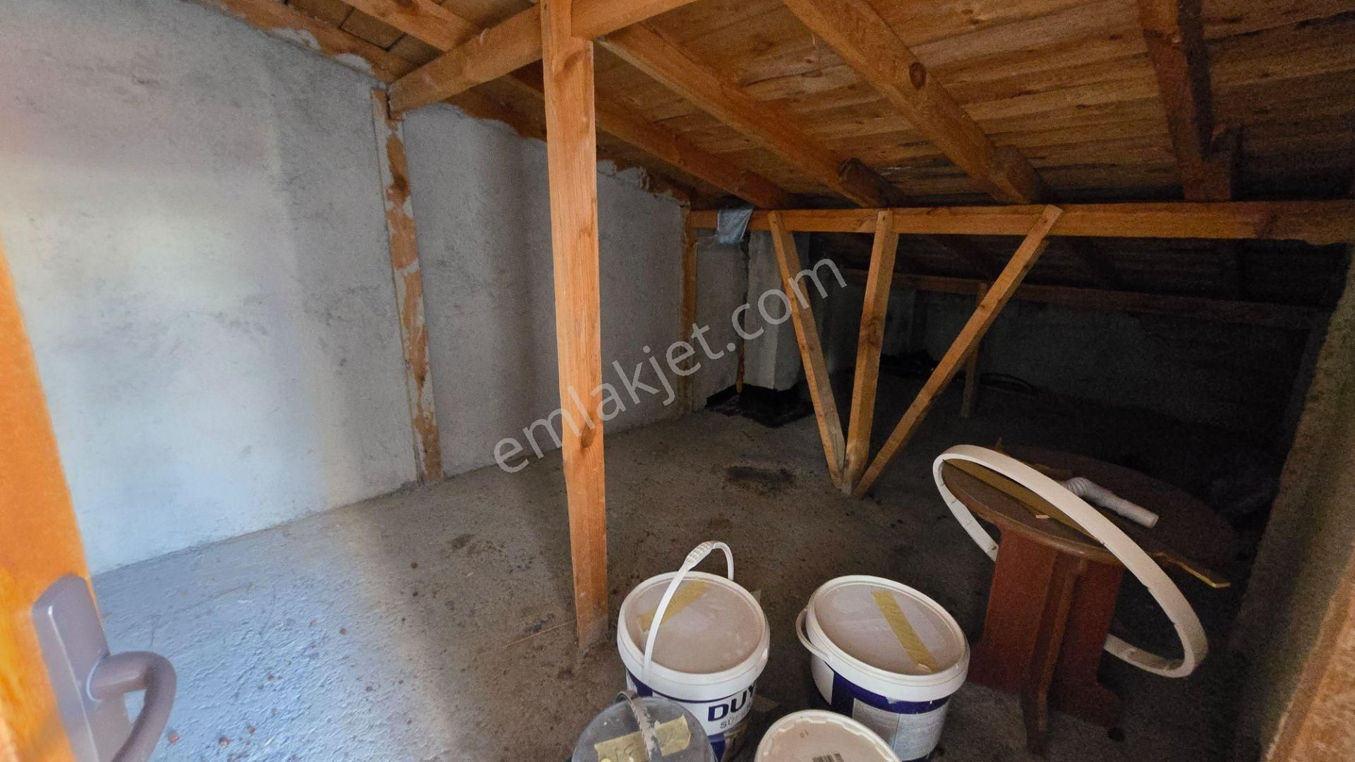 Menderes Merkez'de 5+1 Bahçeli Triplex Satılık Villa - Görsel 35