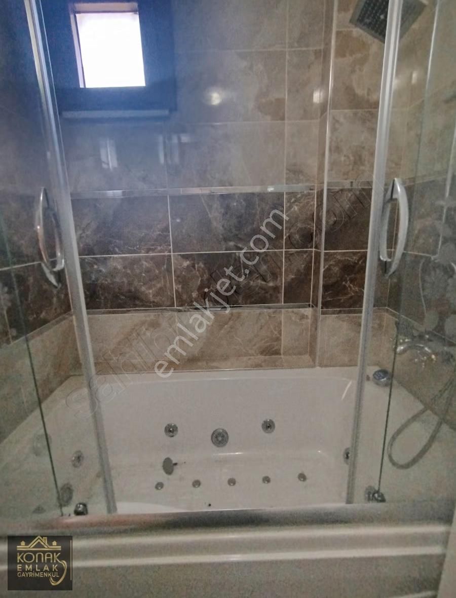 Büyükcekmece Kamiloba Da Deniz Manzarali Kiralık 3+1 Ev - Görsel 17