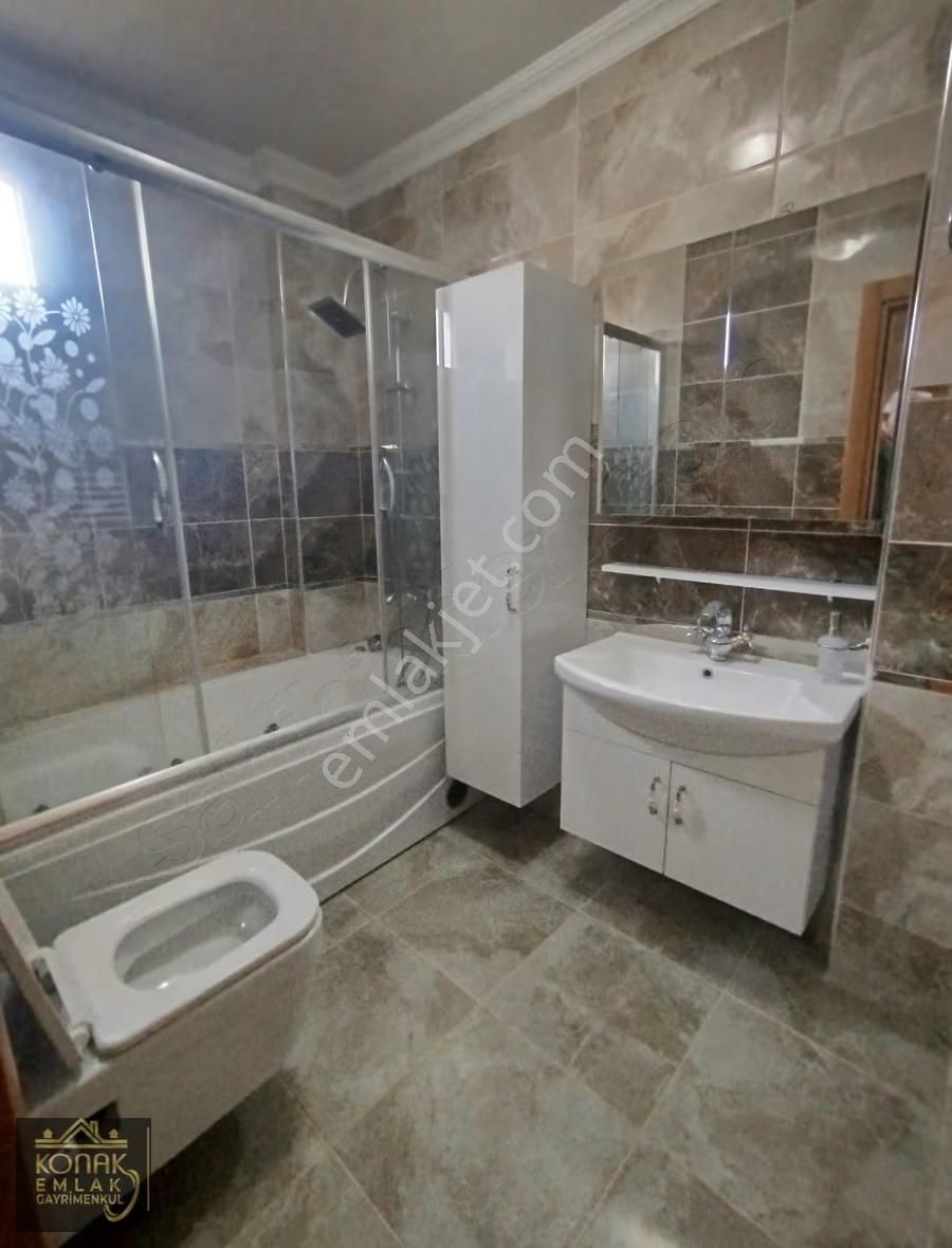 Büyükcekmece Kamiloba Da Deniz Manzarali Kiralık 3+1 Ev - Görsel 11