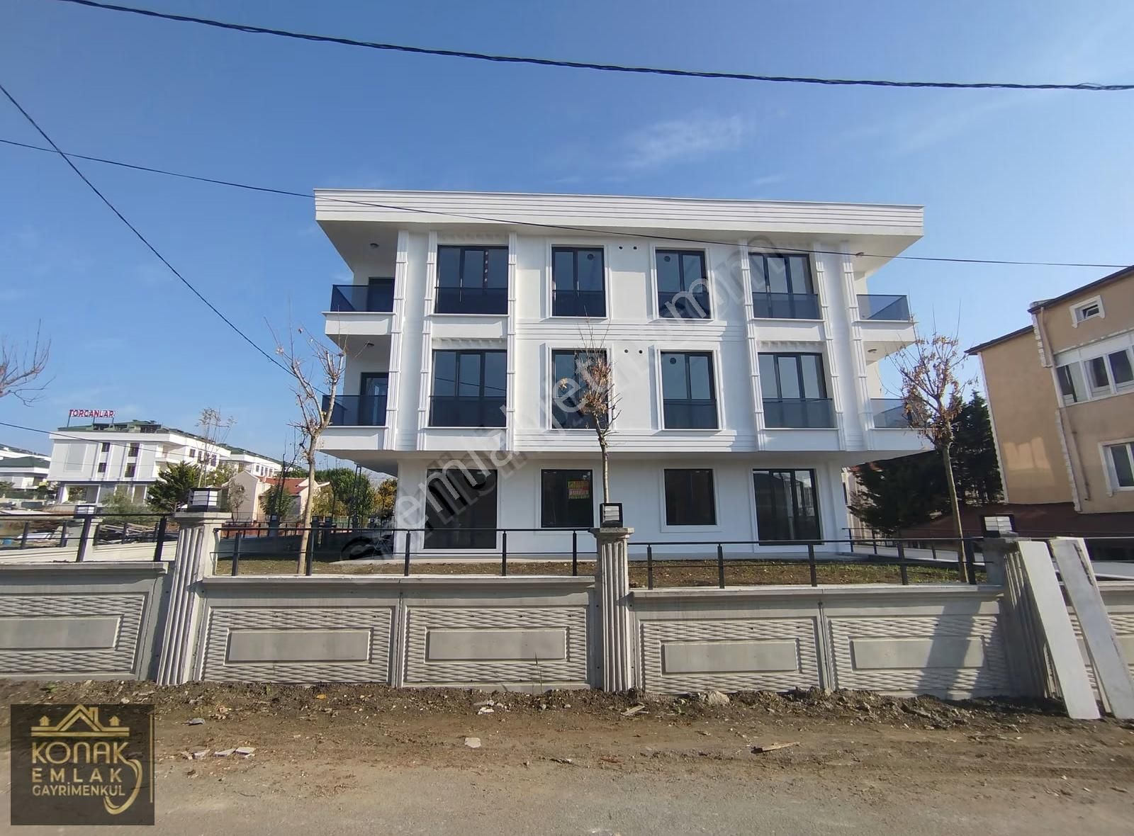 Büyükçekmece Celaliye De Kiralık Sıfır 2+1 Daireler