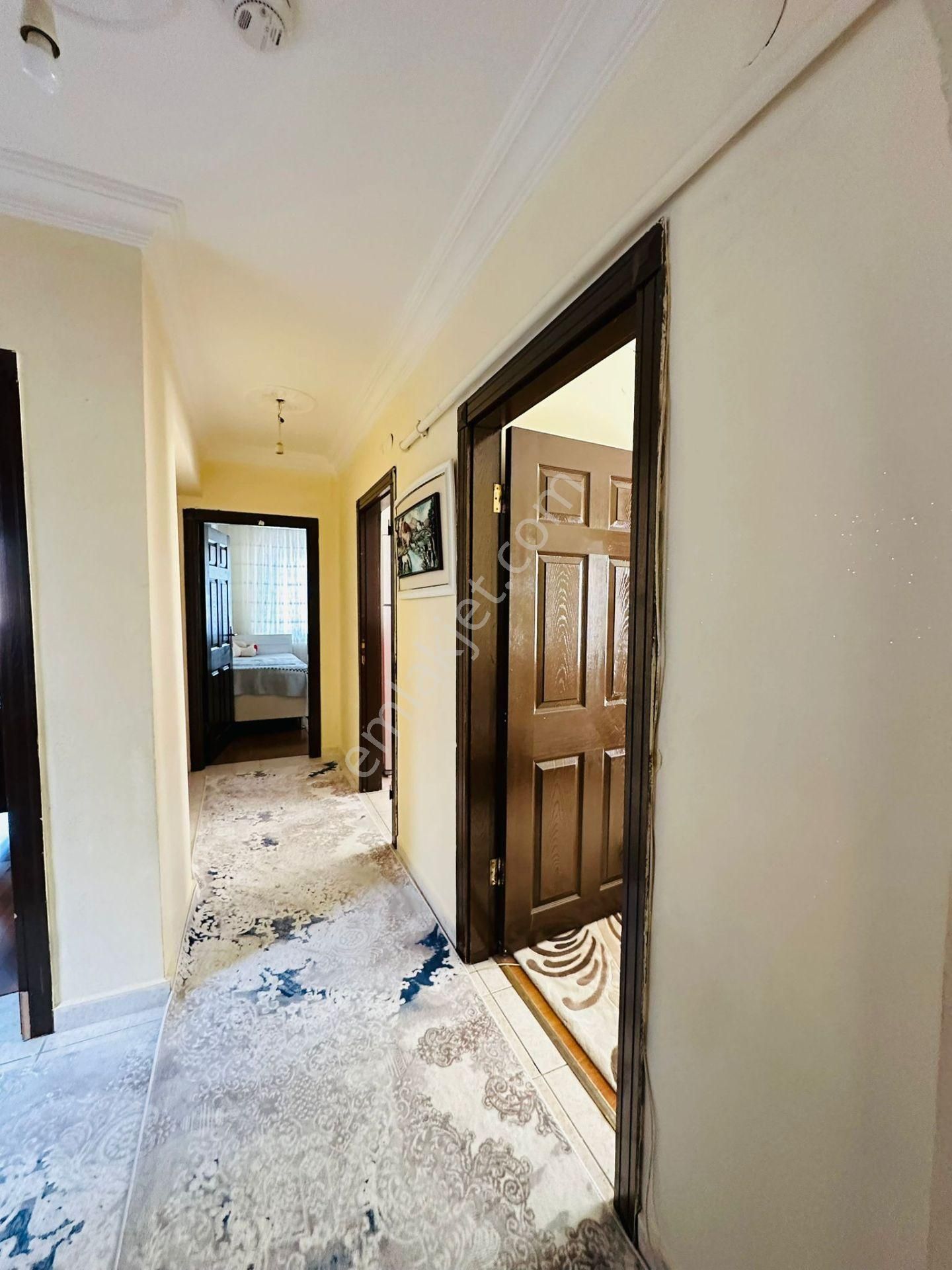 Karapürçek'te Cadde Üzerinde 3+1 Katta Satılık Daire !! - Görsel 16