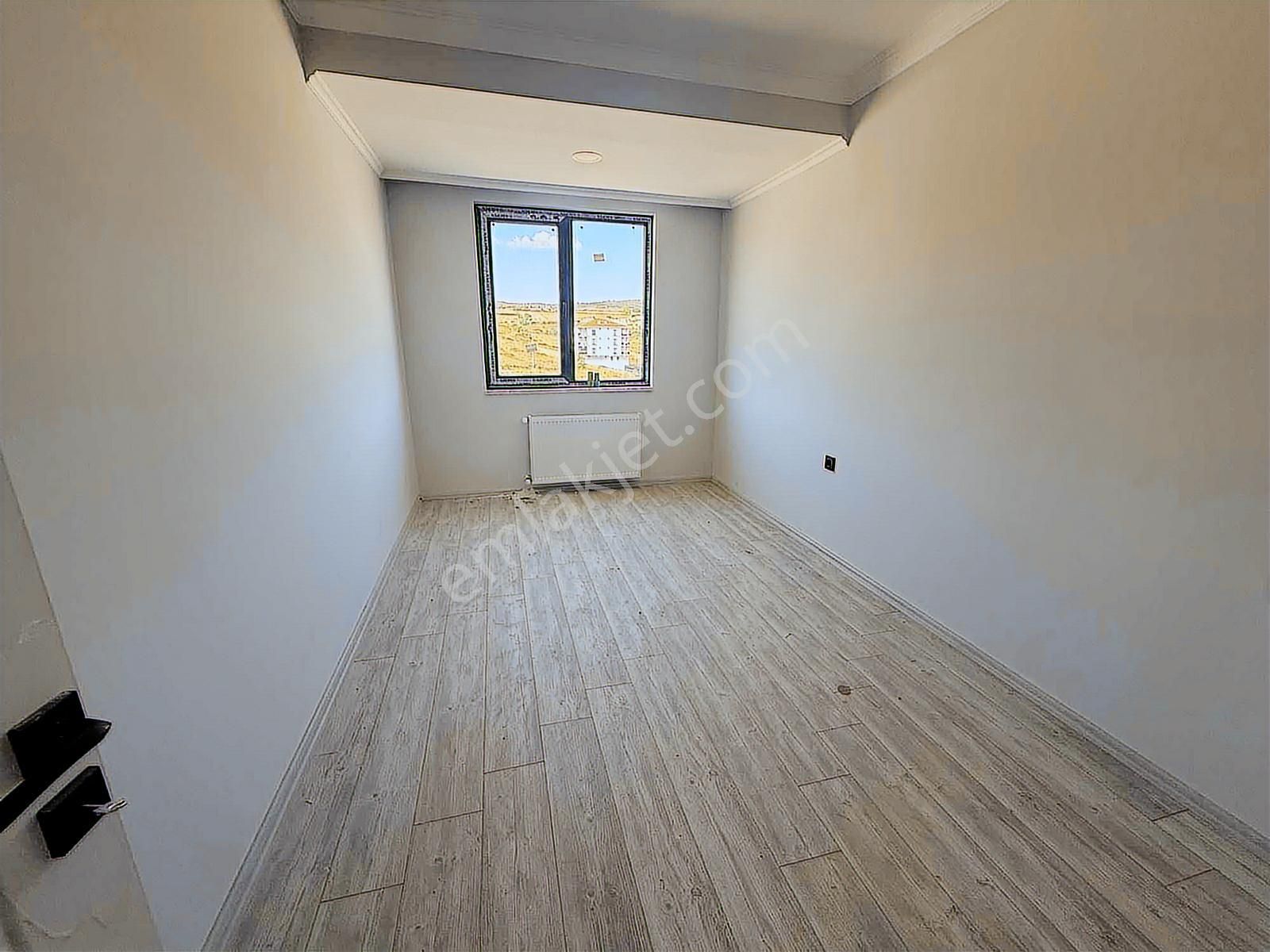 Sinan Emlaktan Anahtar Teslim Site İçinde Ara Kat Daire - Görsel 3