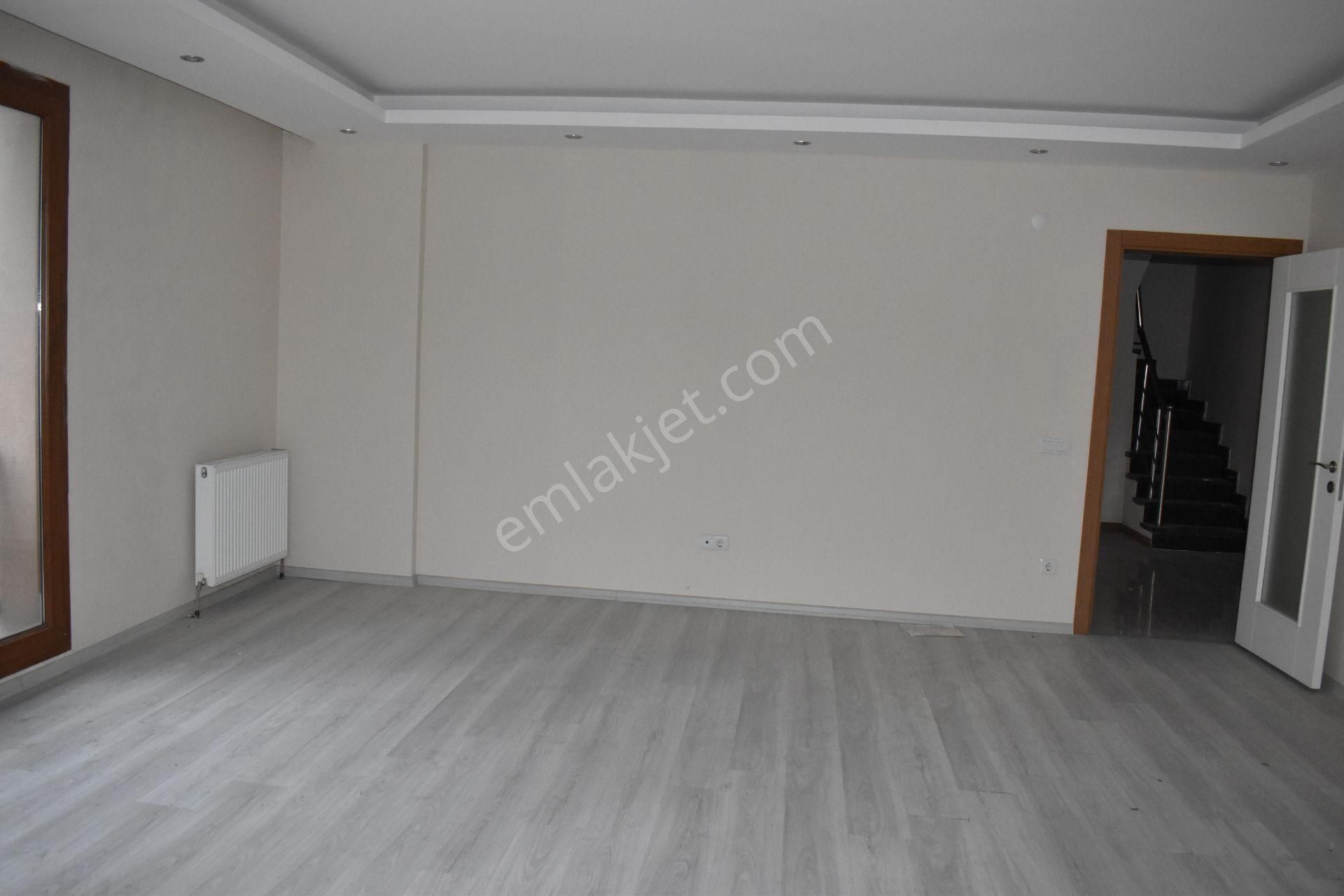 Büyükçekmece Cumhuriyet Mah Manzaralı Lüx Havuzlu Sitede 5+1 Satılık Dubleks - Görsel 17