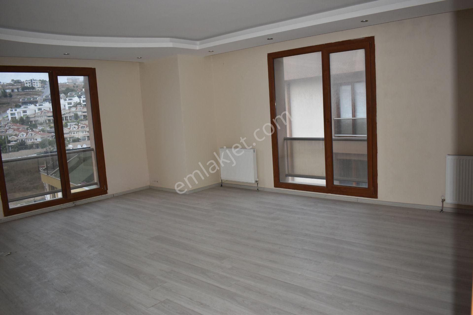 Büyükçekmece Cumhuriyet Mah Manzaralı Lüx Havuzlu Sitede 5+1 Satılık Dubleks - Görsel 3