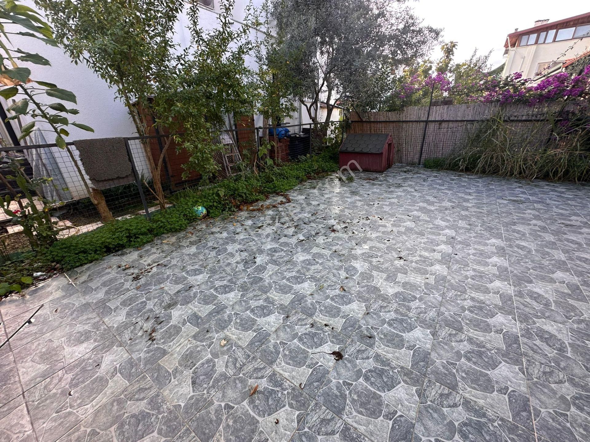 Stop’tan Foça 270m² Bahçe Kulanım Alanlı 3+1 İkiz Villa - Görsel 10