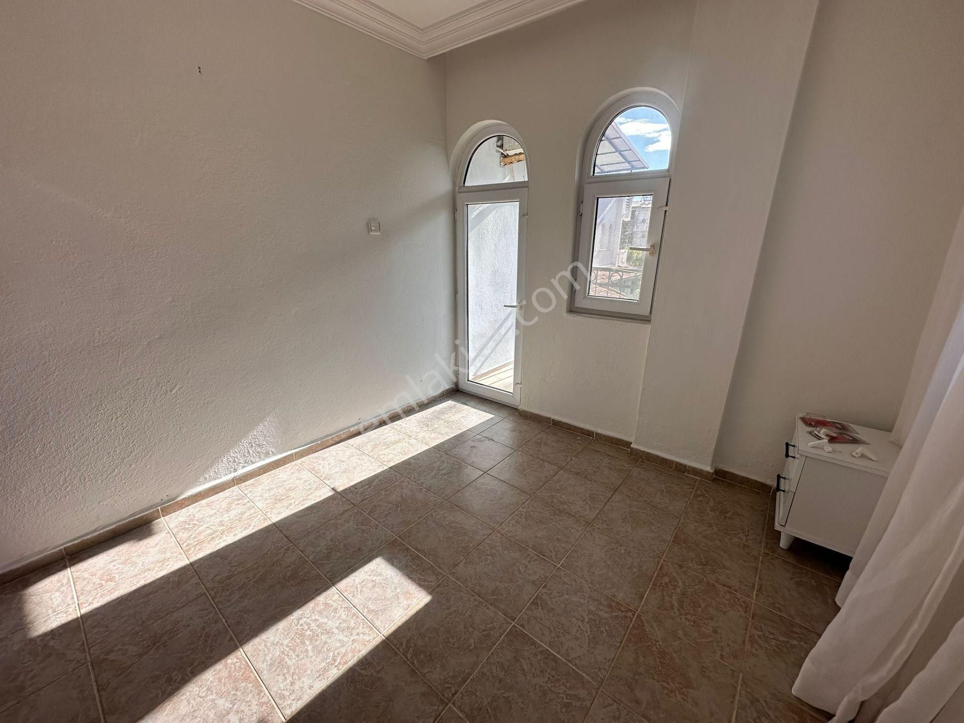 Stop’tan Foça 270m² Bahçe Kulanım Alanlı 3+1 İkiz Villa - Görsel 21