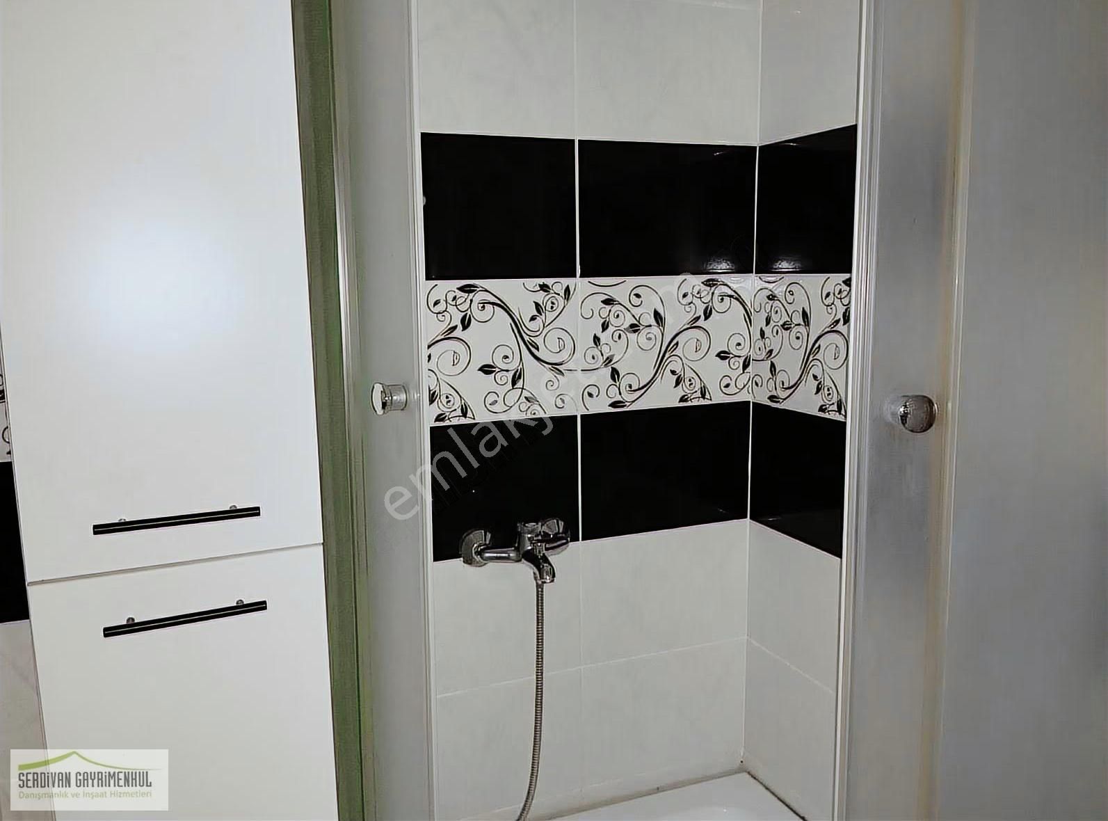 Serdivan Avm Yakını Eşyalı Kiralık Daire - Görsel 2