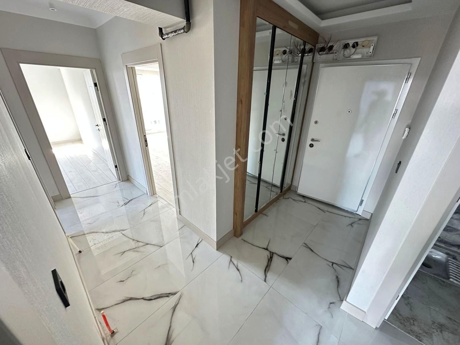 Fevzi Çakmak Mh.de 3+1 Merkezi Konumda Lüx Yapılı Satılık Daire - Görsel 23
