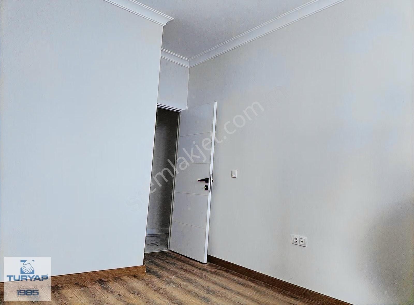 Yalova Kazım Karabekir Mahallesi'nde Güzel Konumda Satılık Daire - Görsel 13