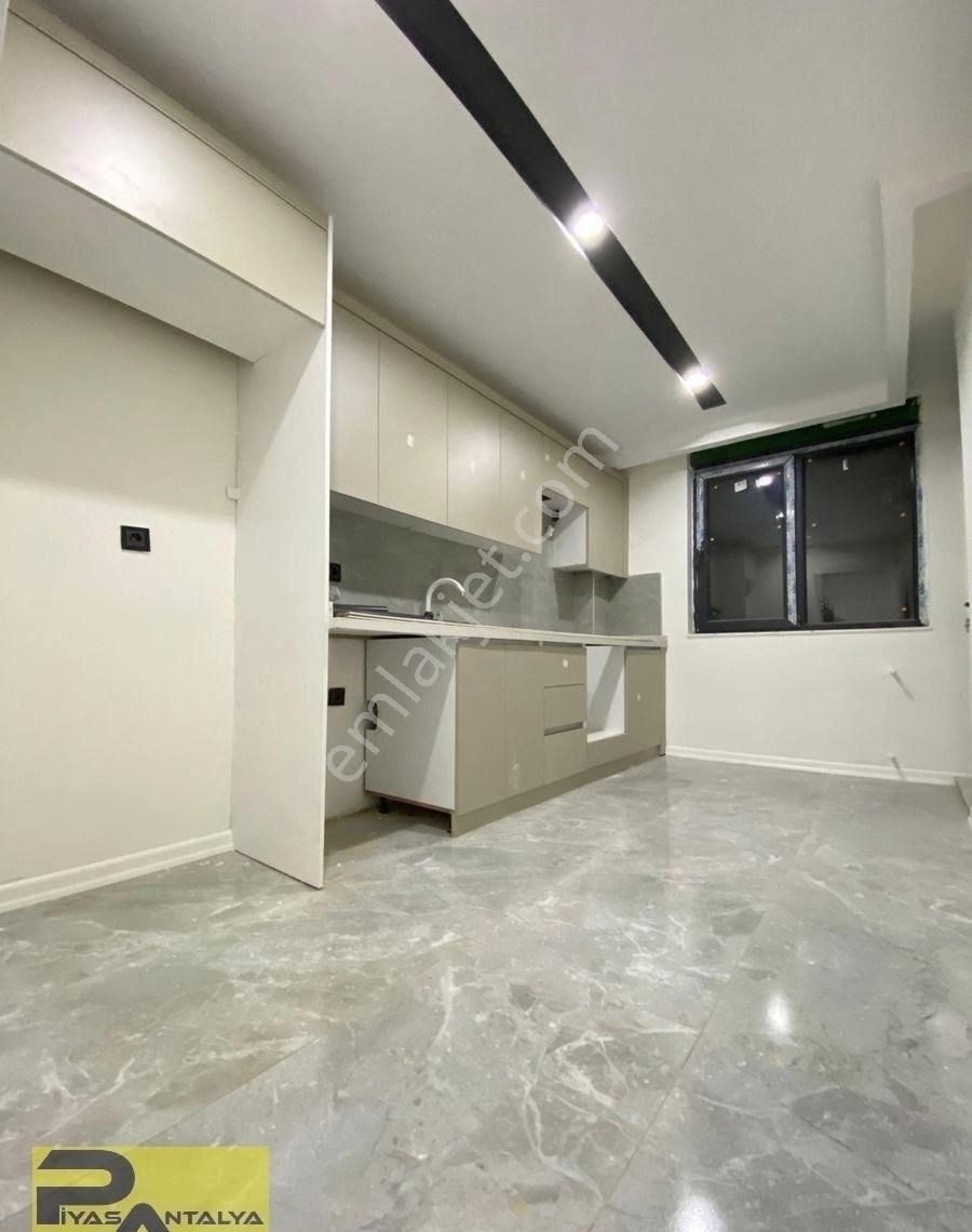 Piyasa Antalya’dan Şehir Hastanesi Yakını 2+1 2 Bloklu Site İçi Satılık Daire