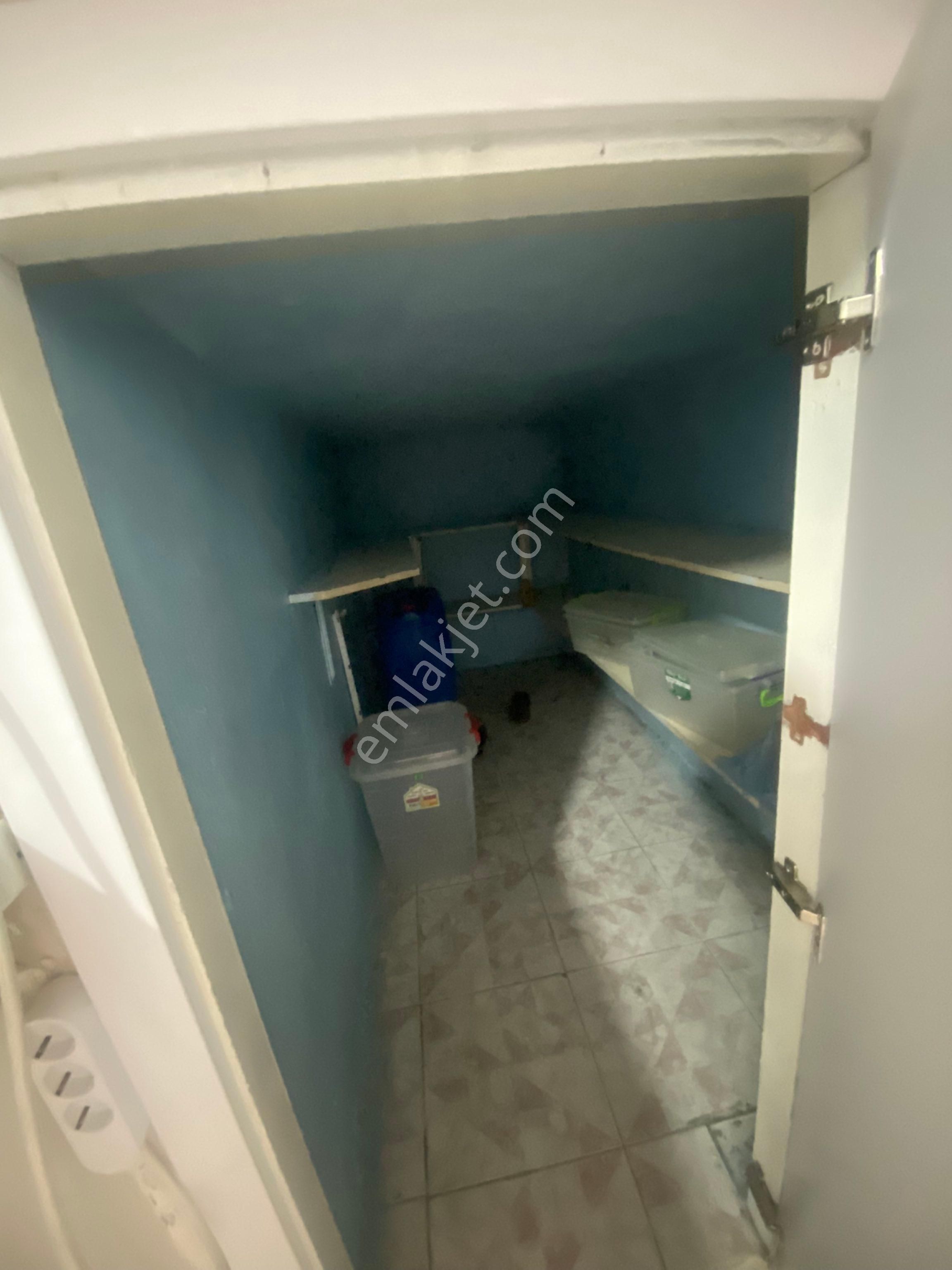 Satılık Cadde Üzeri Altı Dükkan Üstü İki Daire Müstakil - Görsel 14