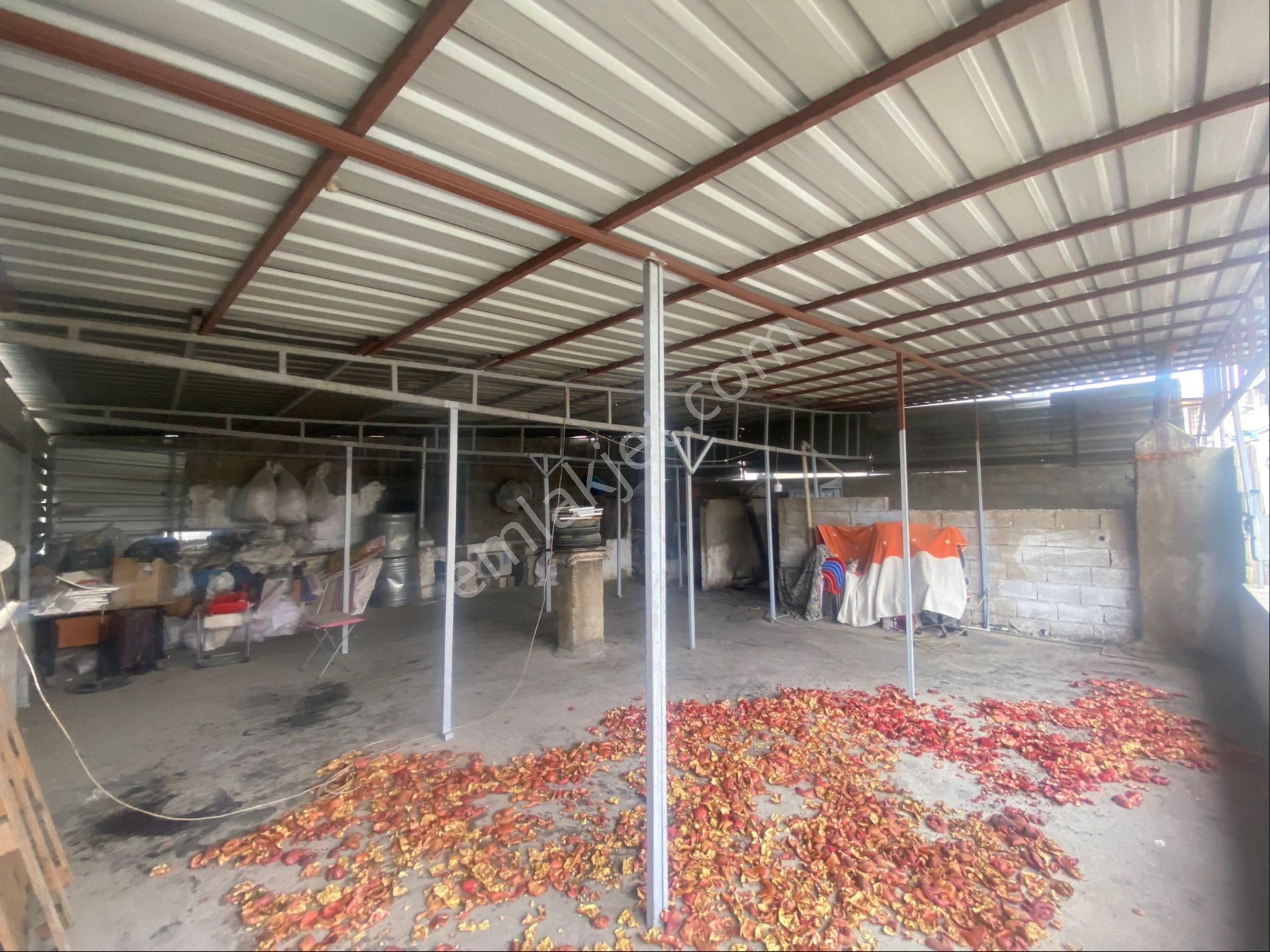 Satılık Cadde Üzeri Altı Dükkan Üstü İki Daire Müstakil - Görsel 25