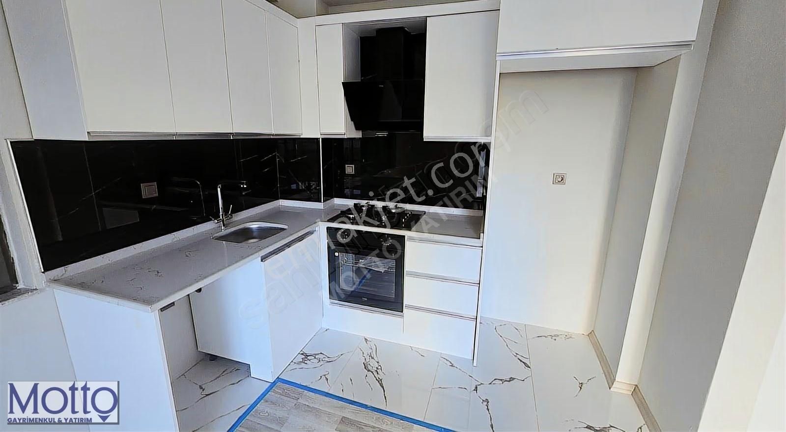 Altıntaş'ta Yüzme Havuzlu İskanlı 1+1 Satılık Daire - Görsel 14