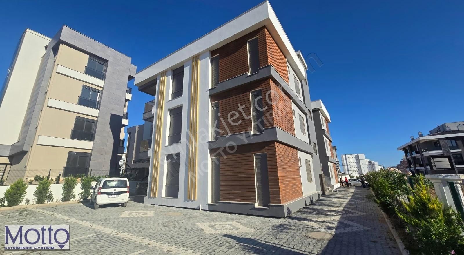 Altıntaş'ta Yüzme Havuzlu İskanlı 1+1 Satılık Daire - Görsel 32