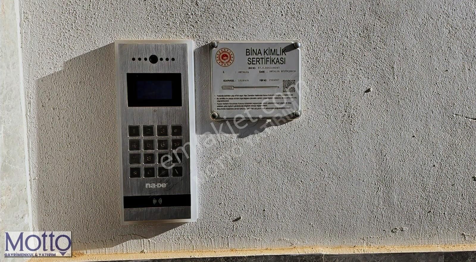 Altıntaş'ta Yüzme Havuzlu İskanlı 1+1 Satılık Daire - Görsel 23