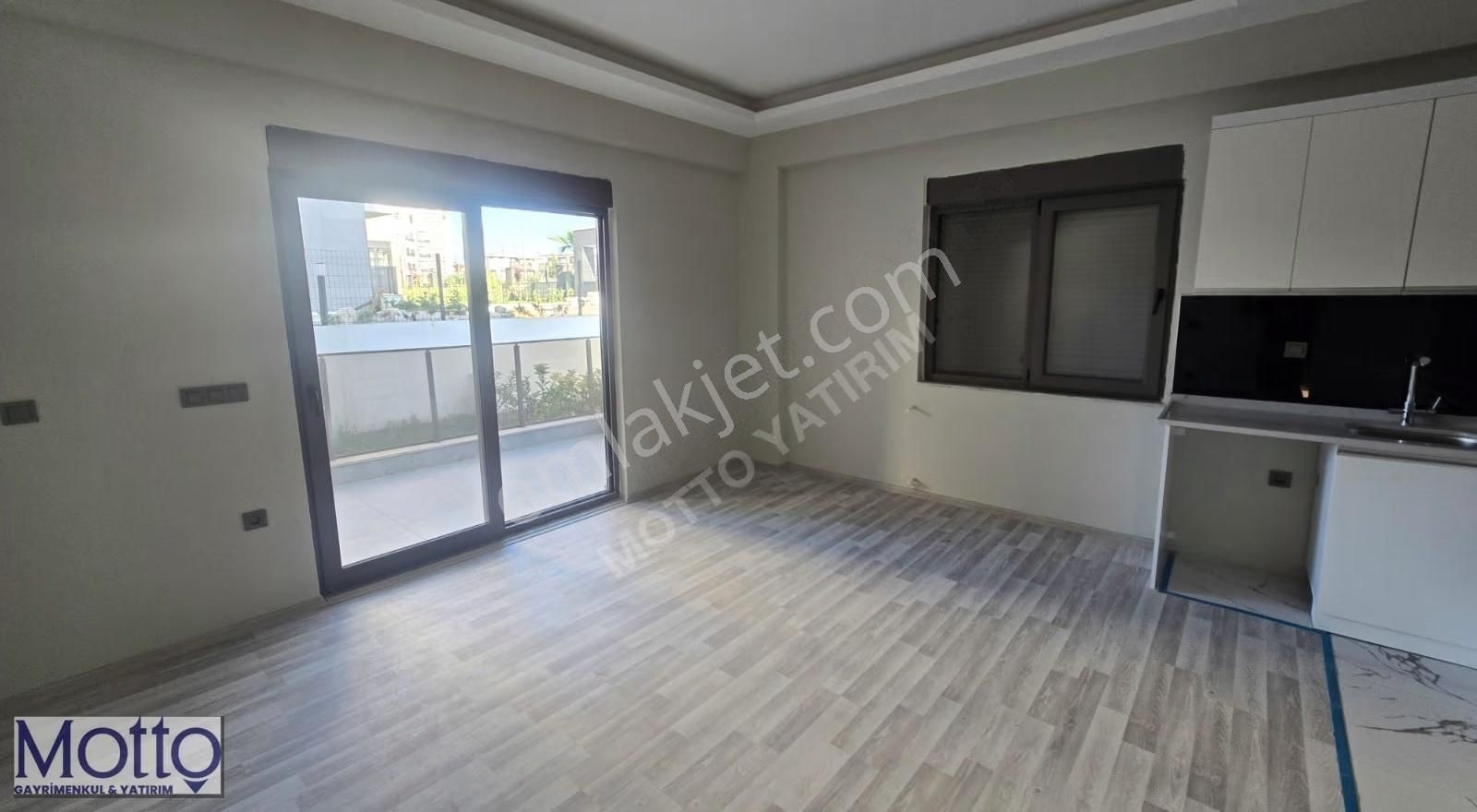 Altıntaş'ta Yüzme Havuzlu İskanlı 1+1 Satılık Daire - Görsel 11