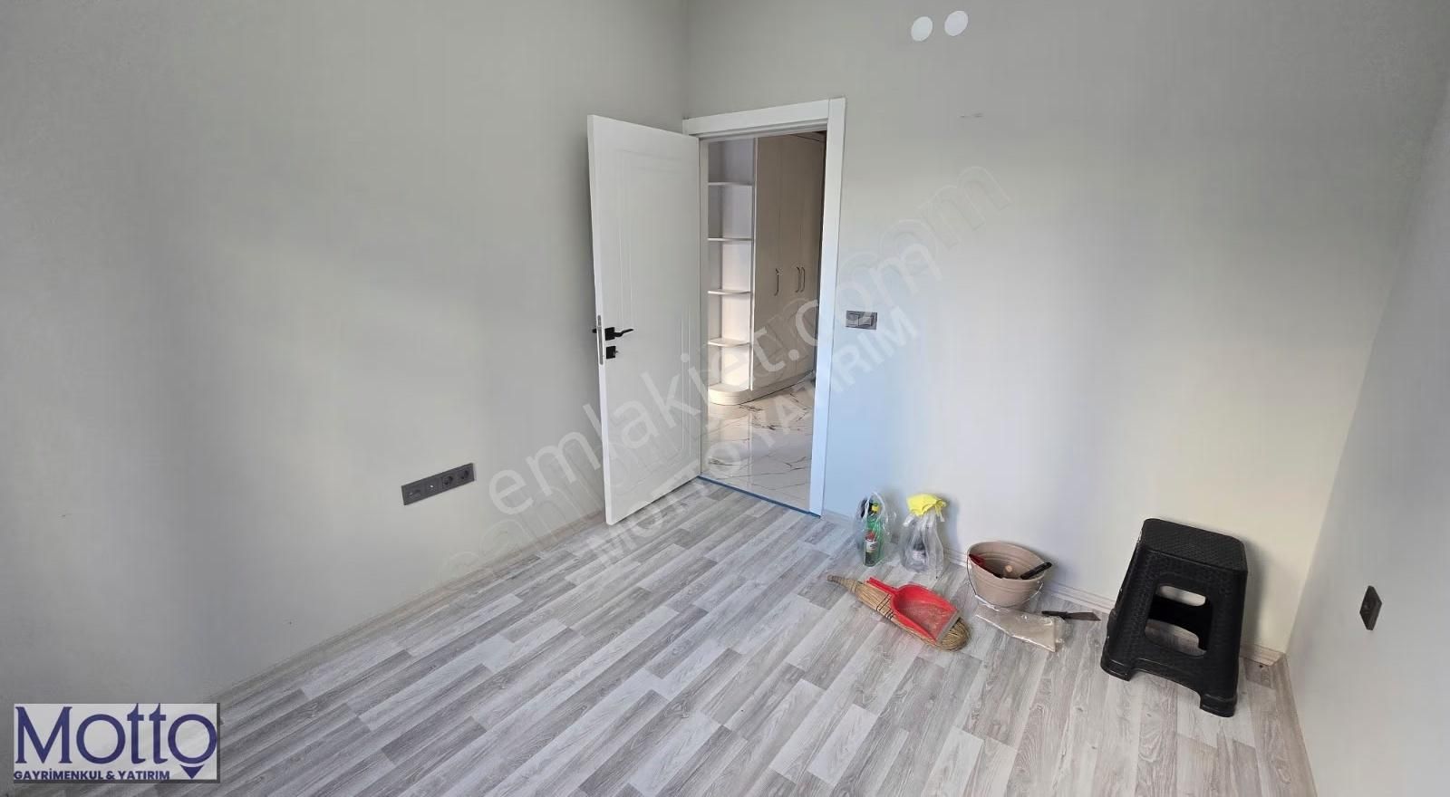 Altıntaş'ta Yüzme Havuzlu İskanlı 1+1 Satılık Daire - Görsel 19