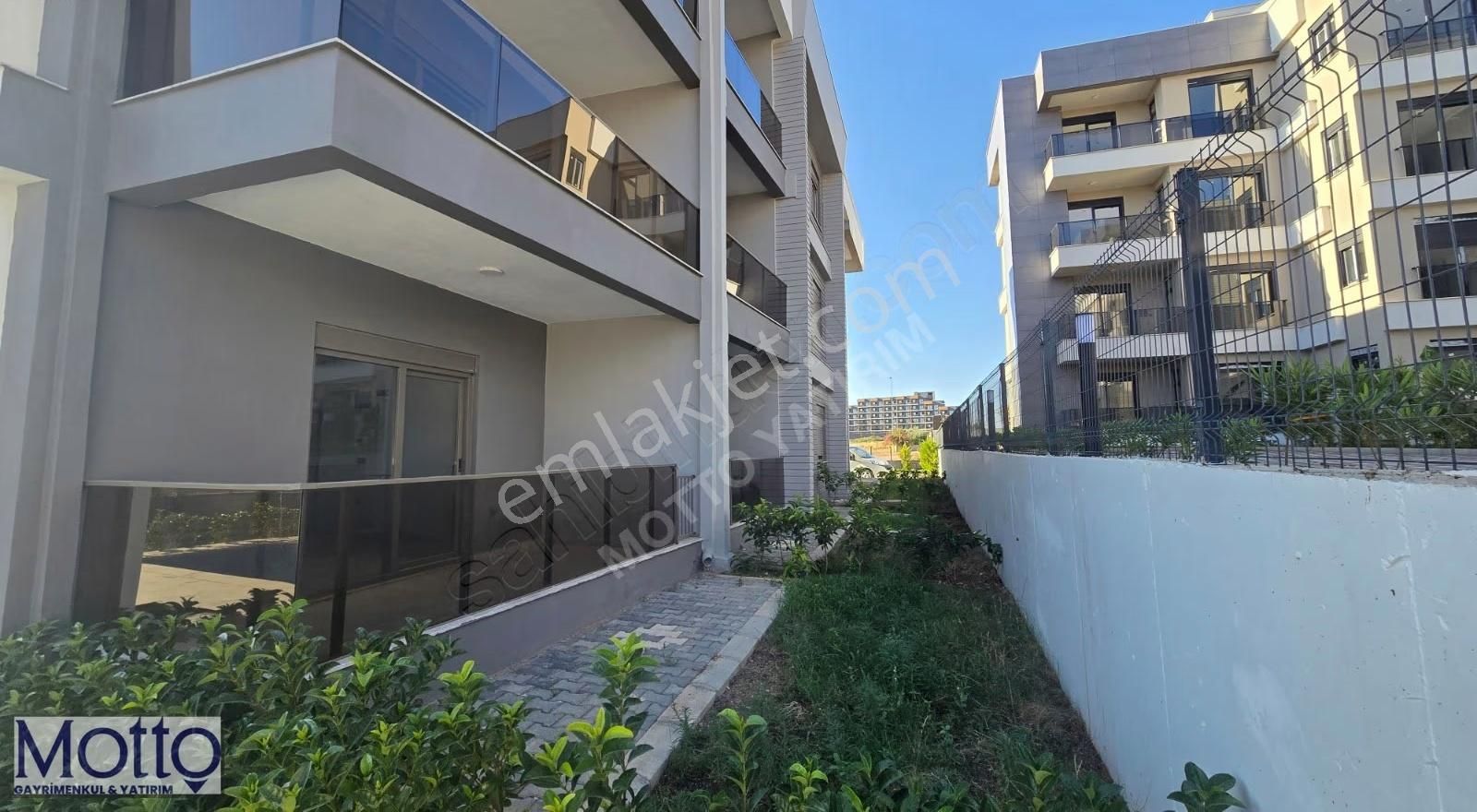 Altıntaş'ta Yüzme Havuzlu İskanlı 1+1 Satılık Daire - Görsel 4