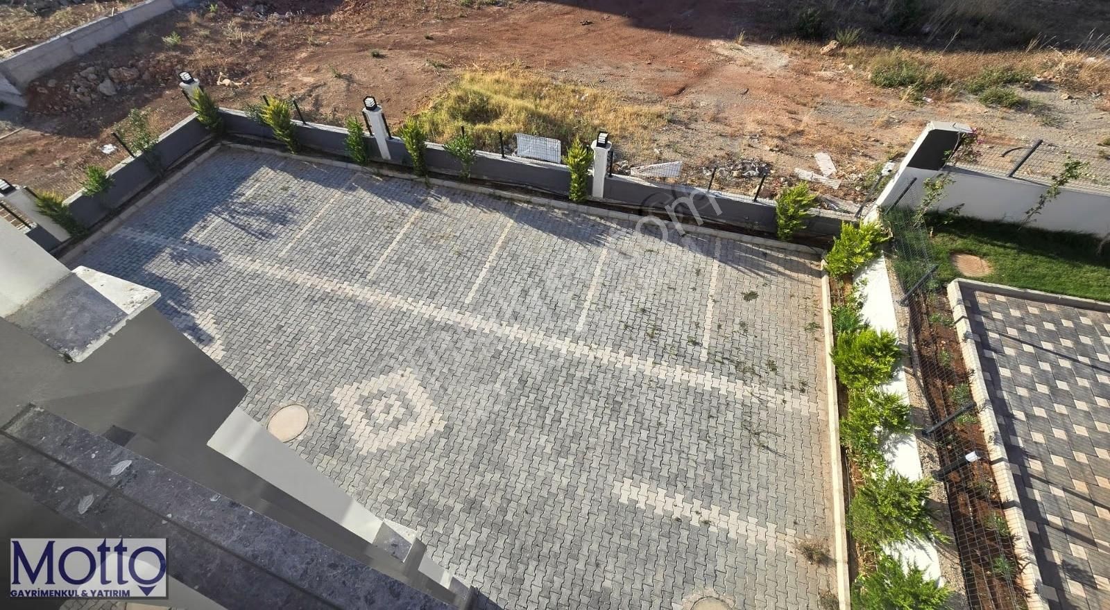 Altıntaş'ta Yüzme Havuzlu İskanlı 1+1 Satılık Daire - Görsel 27