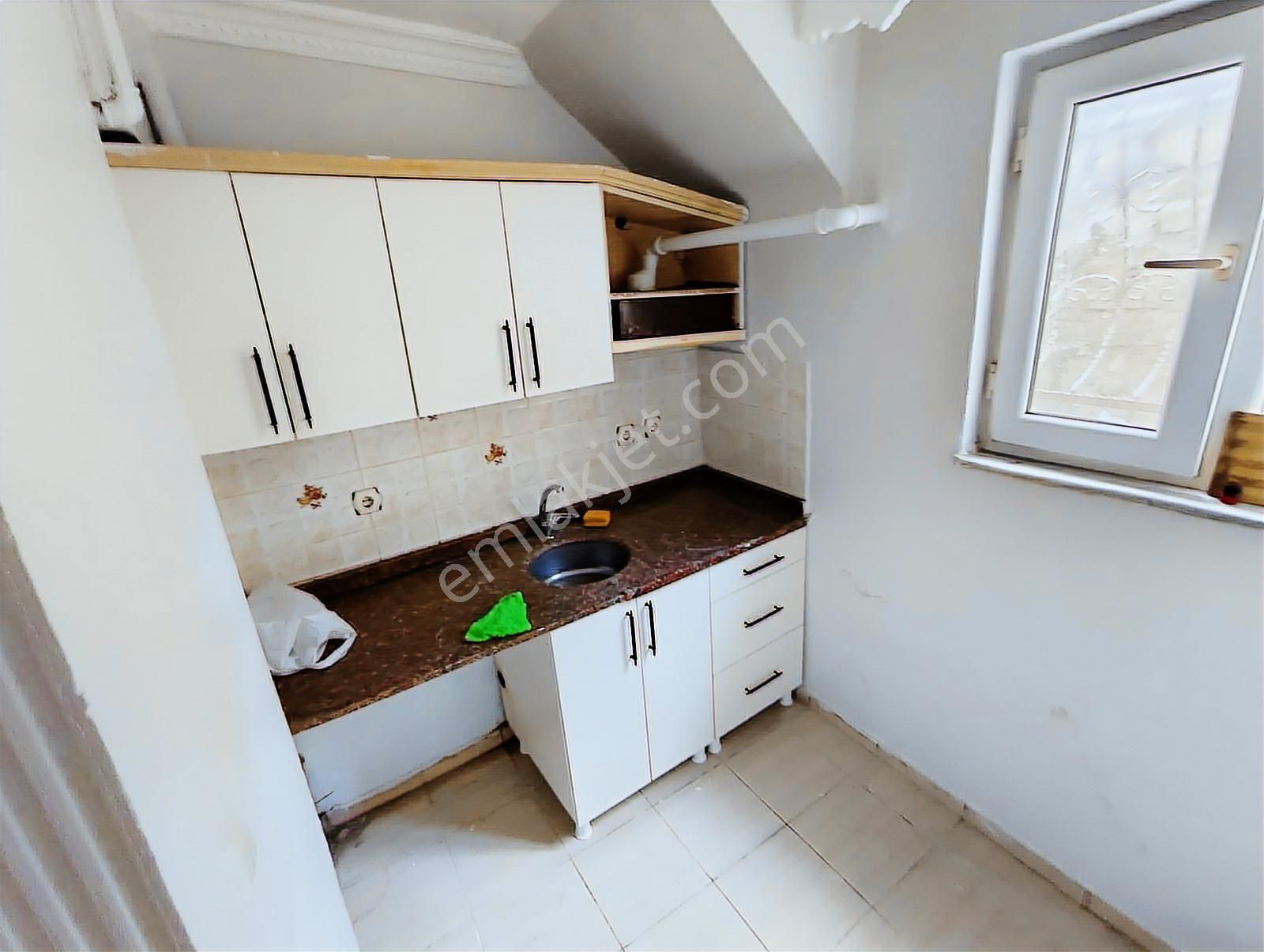 Köprü Emlaktan Zübeyde Hanım Mah'de Satılık 60m2 1+1 Bahçe Katı - Görsel 4