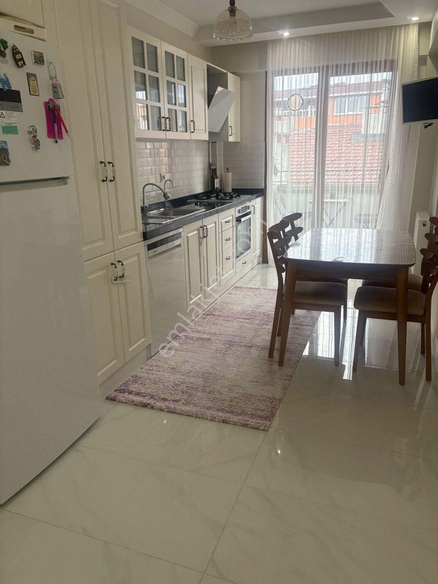 Geniş Ve Ferah 3+1 140m2 Aile Yaşamına Uygun Daire Muhittin Mah. - Görsel 8