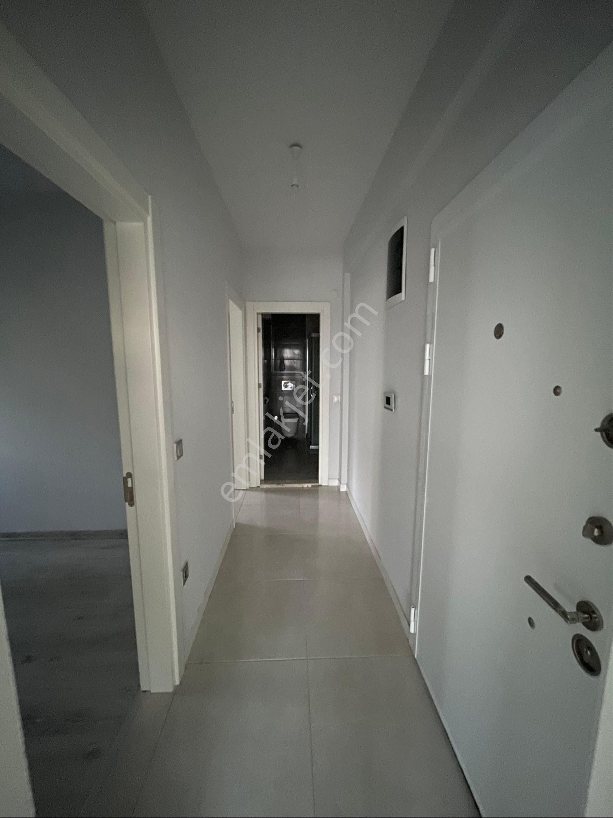 Öz Emlak’tan Ovacık’ta 2+1 Teraslı Kiralık Daire - Görsel 5