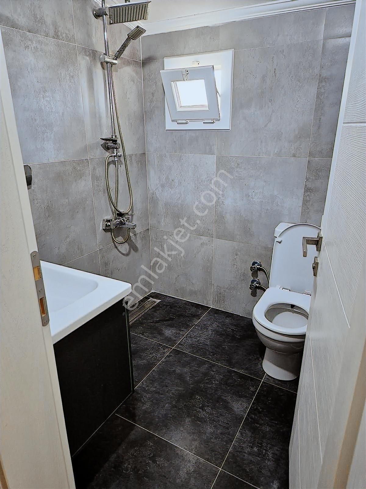 Akbük Güzel Konum Sakarya Sitesi 4+1 Eşyalı Kiralık Villa - Görsel 22