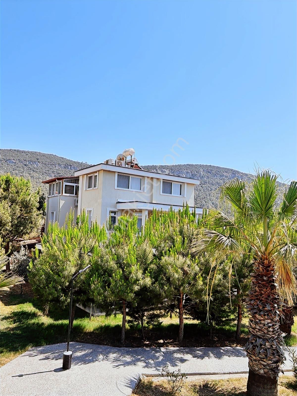 Akbük Güzel Konum Sakarya Sitesi 4+1 Fulll Eşyalı Kiralık Villa - Görsel 10