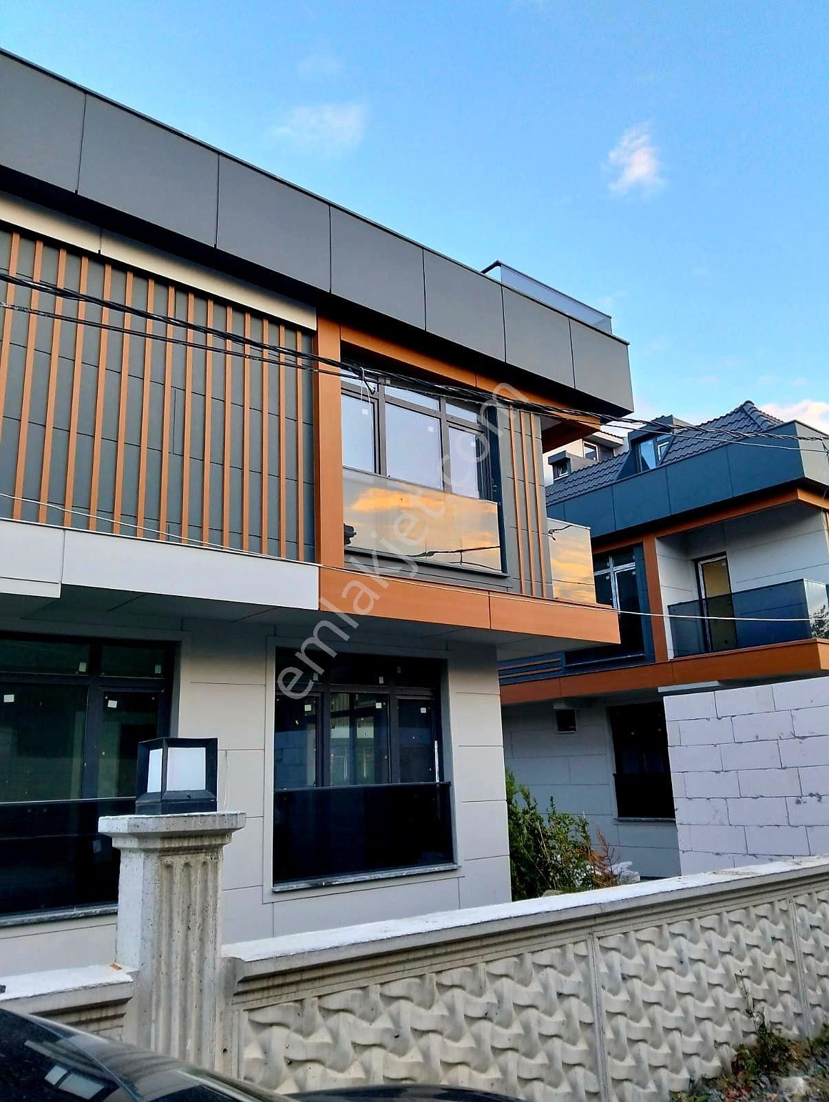 Beylikdüzü Satılık Sıfır Villa