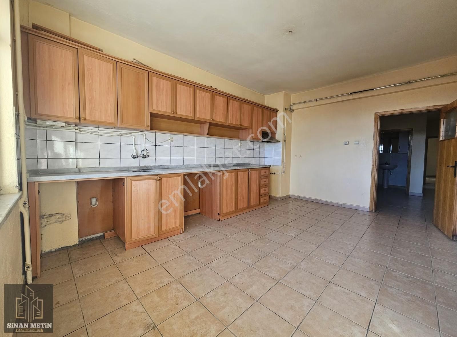 Sakarya Mh. Salı Pazarı Civ 3+1 185m2 Net Kiralık Güney C. Daire - Görsel 12