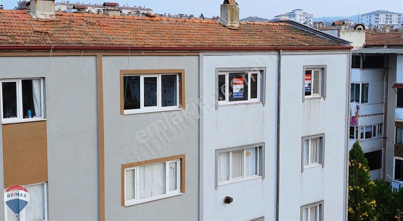 Remax Mavi Rıdvan Gedikten İstiklal Mahallesi 2+1 Kiralık Daire - Görsel 18