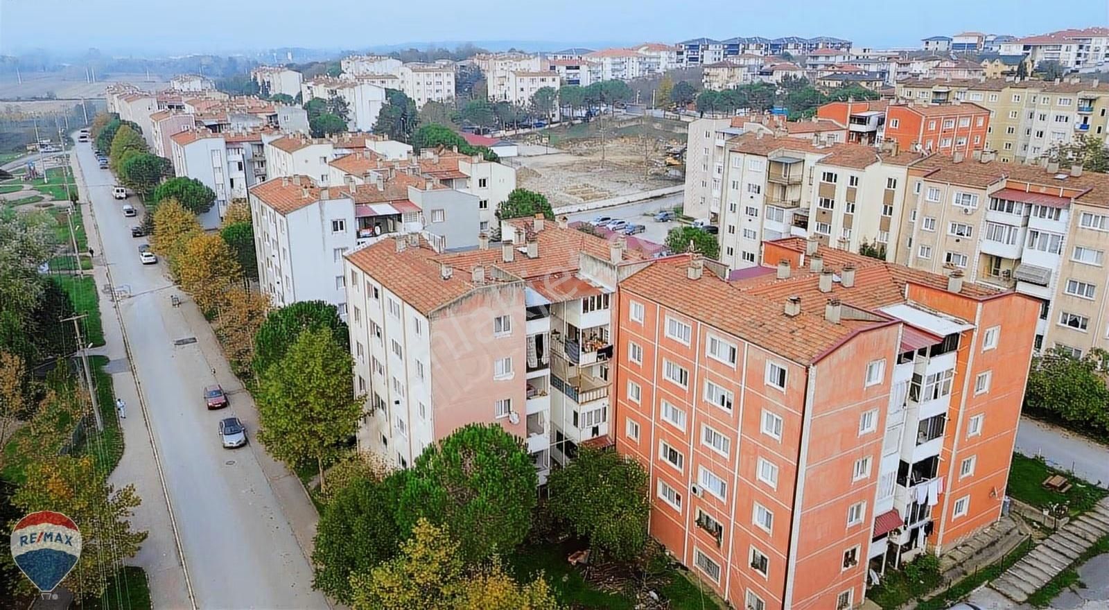 Remax Mavi Rıdvan Gedikten İstiklal Mahallesi 2+1 Kiralık Daire - Görsel 17