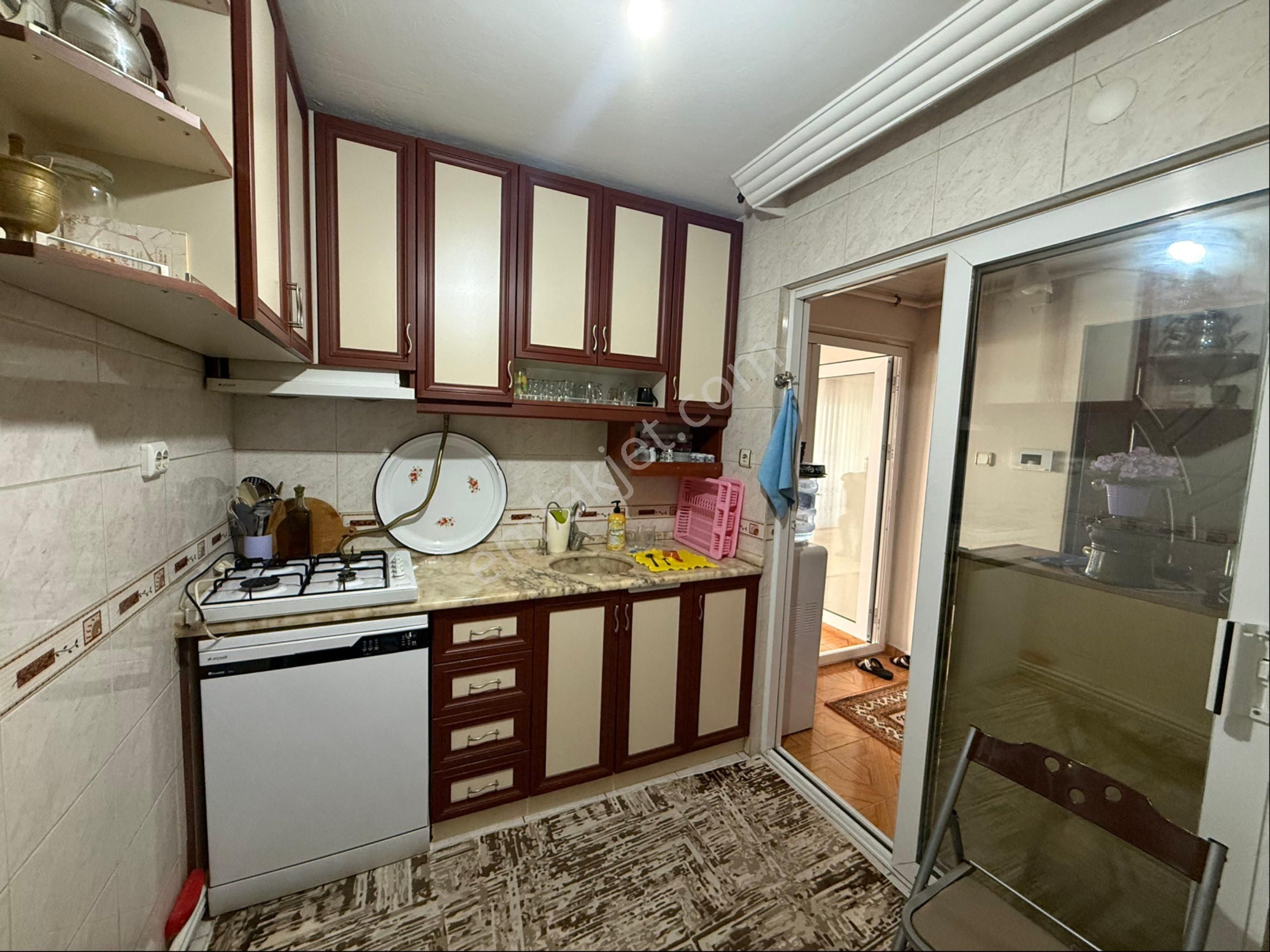İnönü Cadde Üzeri 3+1 115 M2 Full Eşyalı Arakat Daire - Görsel 4