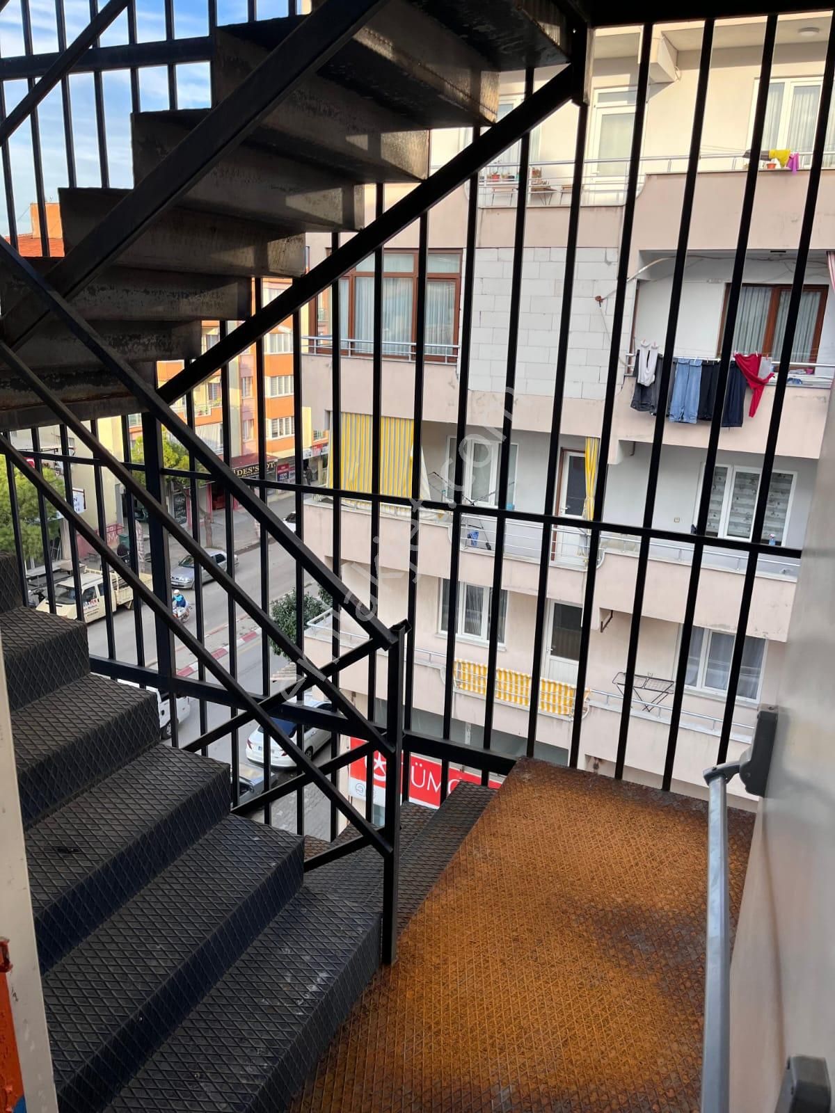 Kiralık Hazır Eğitim Binası – 11 Derslik / 1000 M²” - Görsel 10